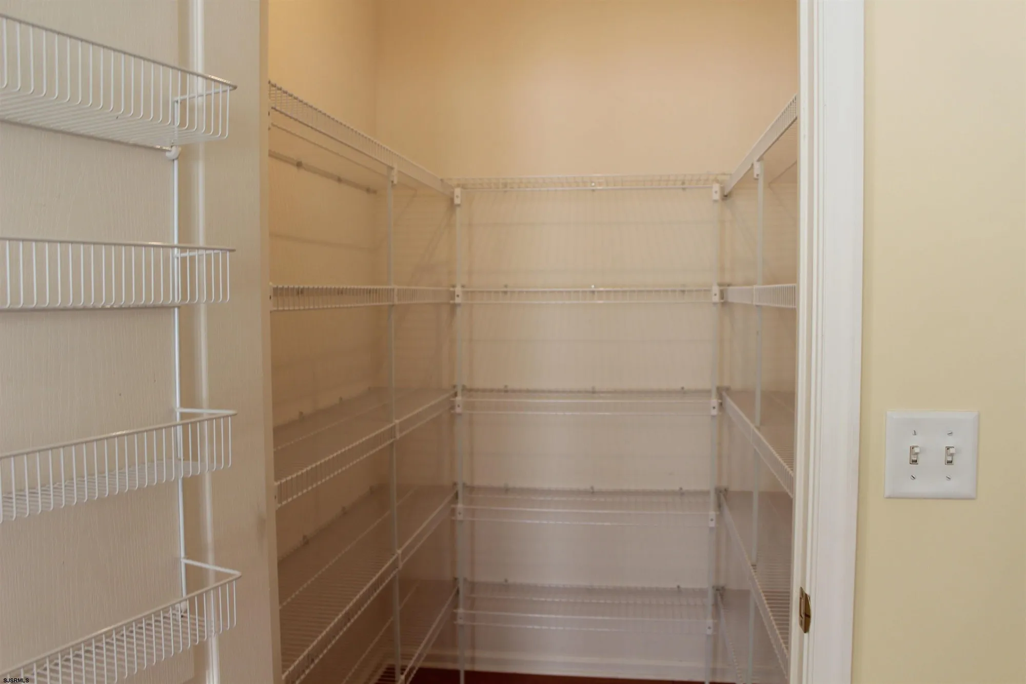 Property Slideshow image 14 of 38 | 39 poppy rd, Egg Harbor Township, NJ, 08234