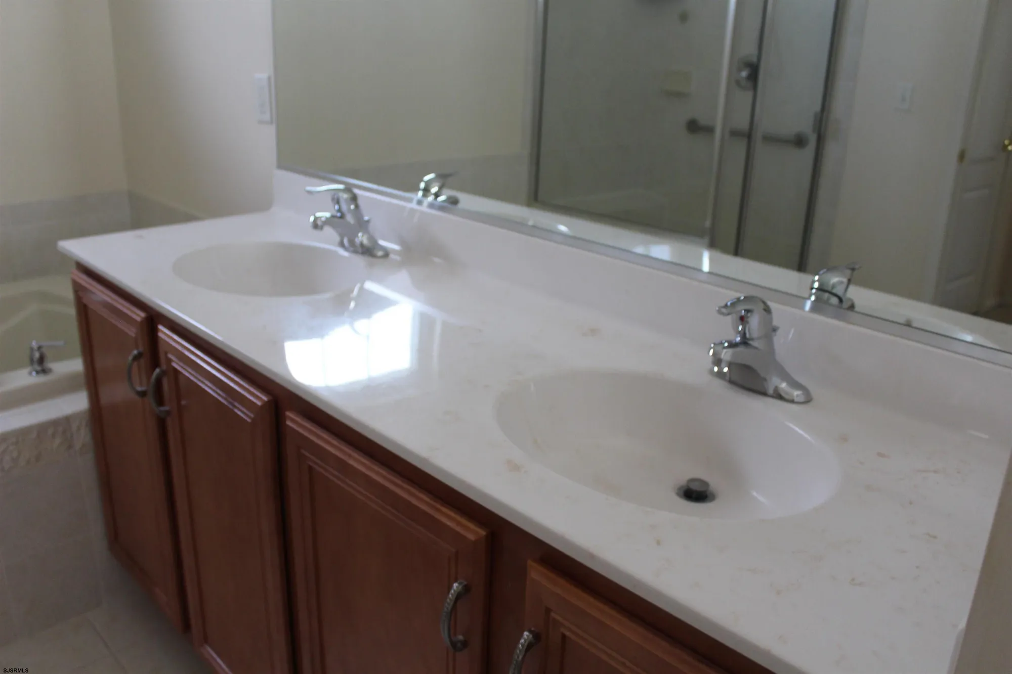 Property Slideshow image 21 of 38 | 39 poppy rd, Egg Harbor Township, NJ, 08234