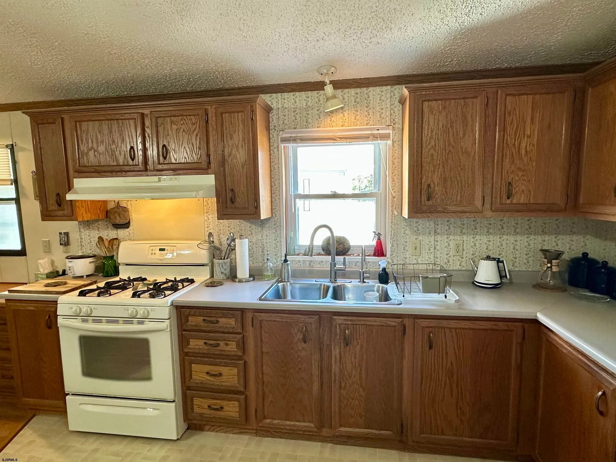 Property Slideshow image 11 of 45 | 56 hickory ln, Mays Landing, NJ, 08330