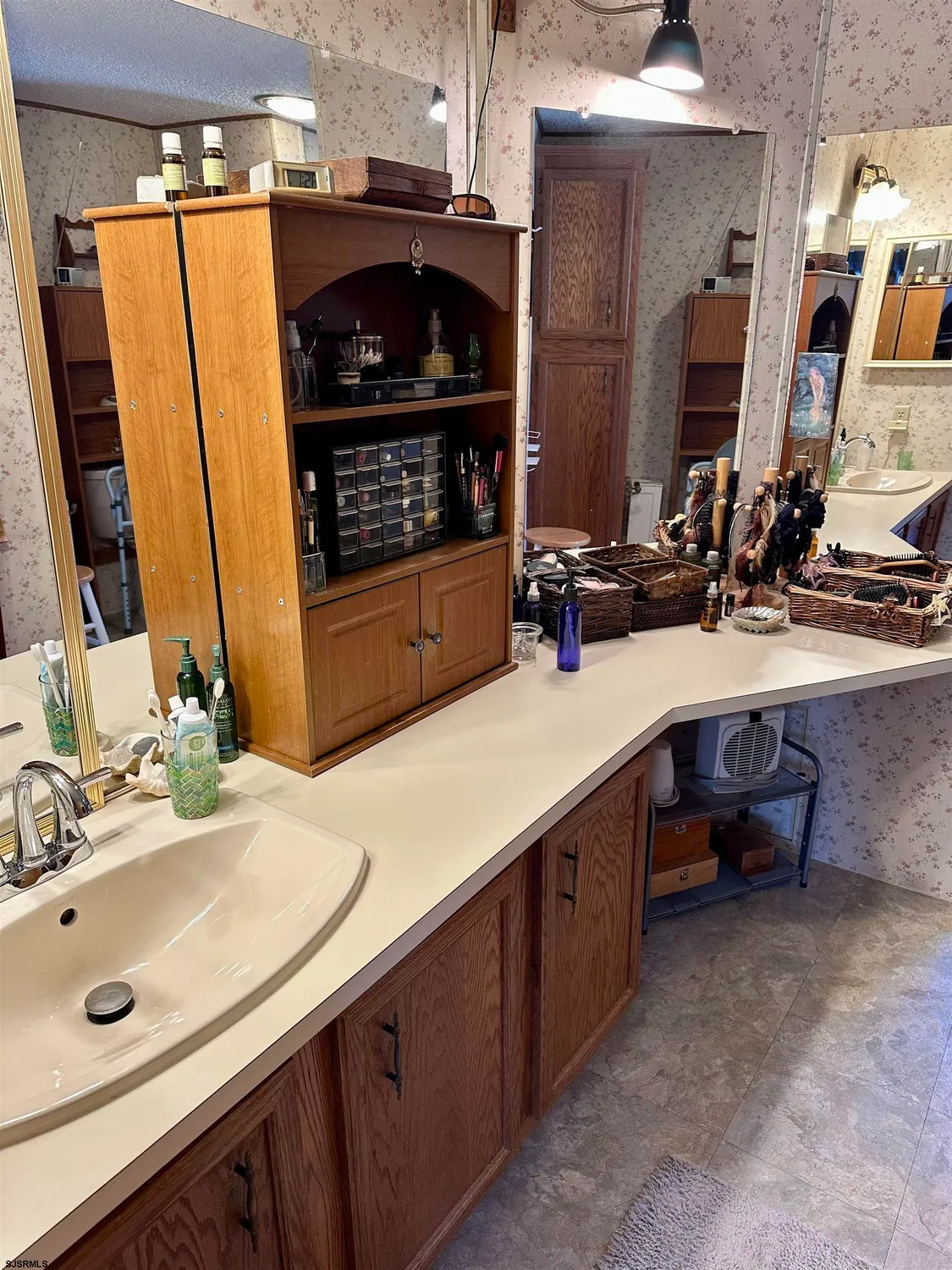 Property Slideshow image 29 of 45 | 56 hickory ln, Mays Landing, NJ, 08330