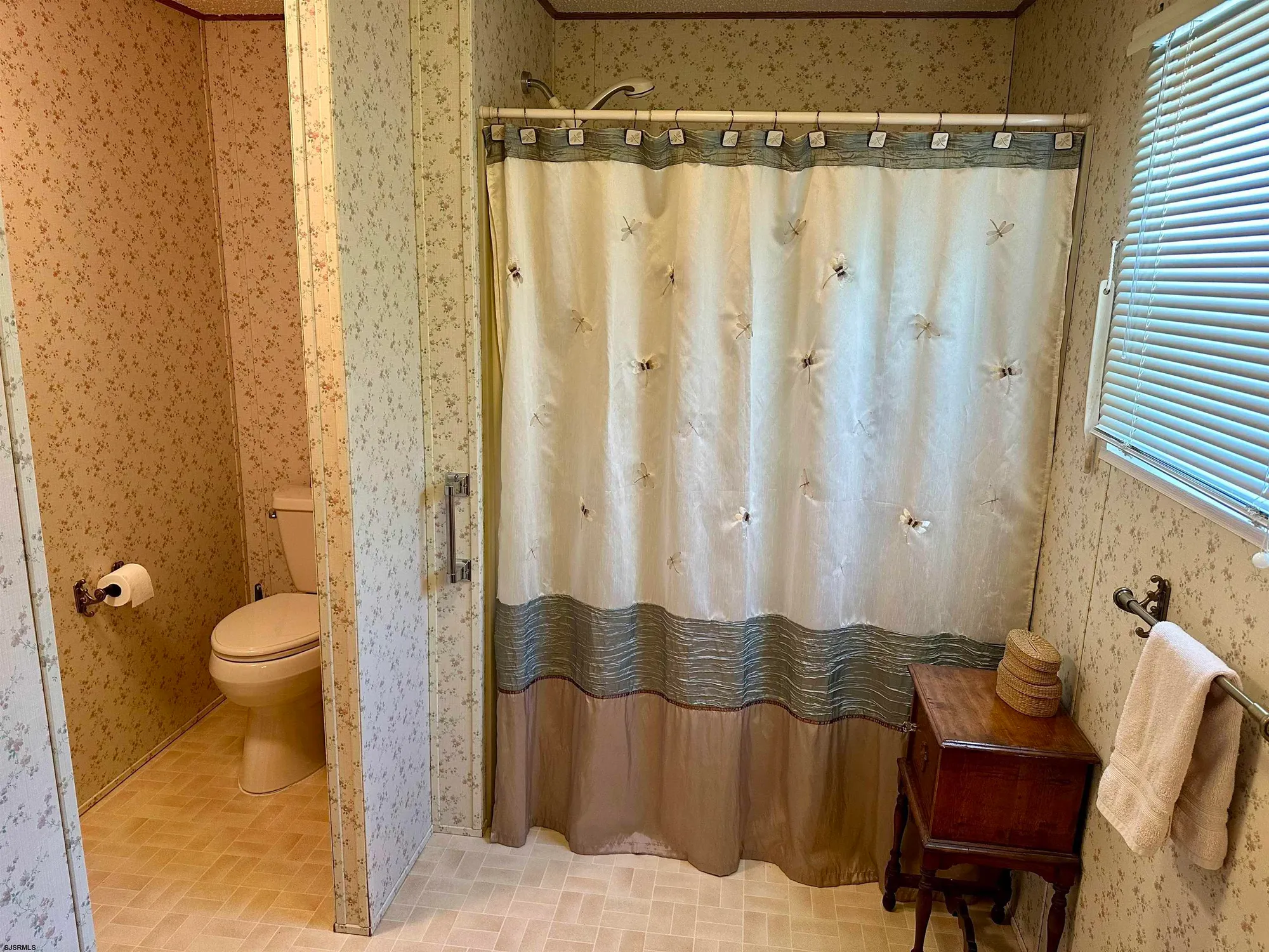 Property Slideshow image 21 of 45 | 56 hickory ln, Mays Landing, NJ, 08330