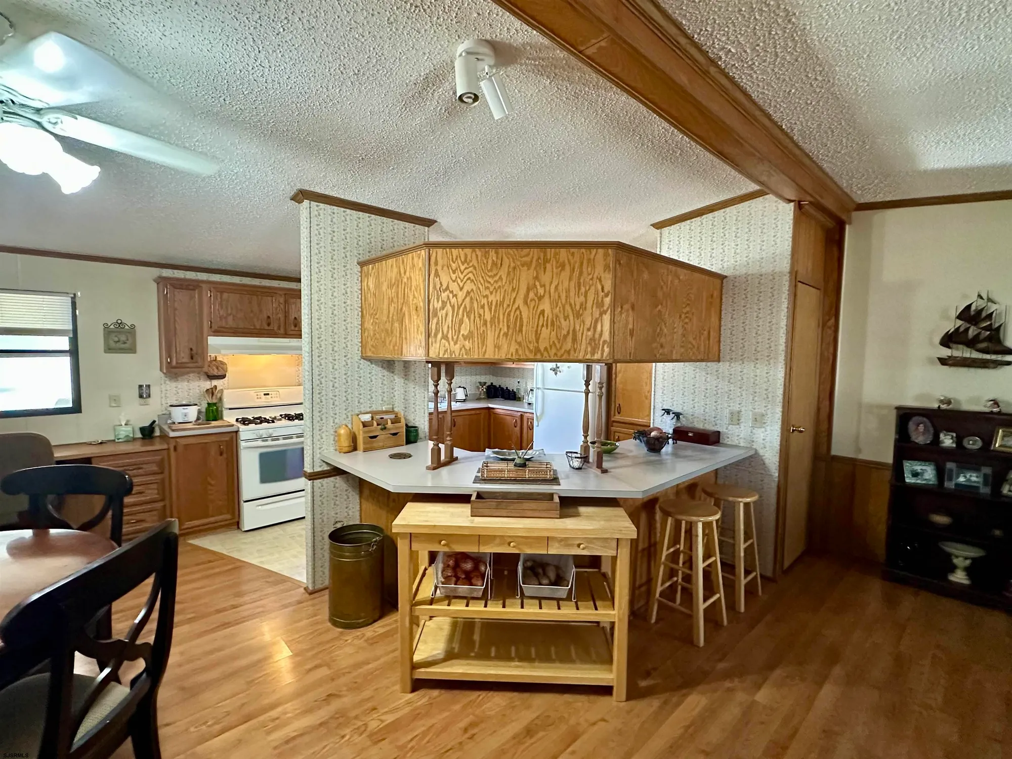 Property Slideshow image 9 of 45 | 56 hickory ln, Mays Landing, NJ, 08330