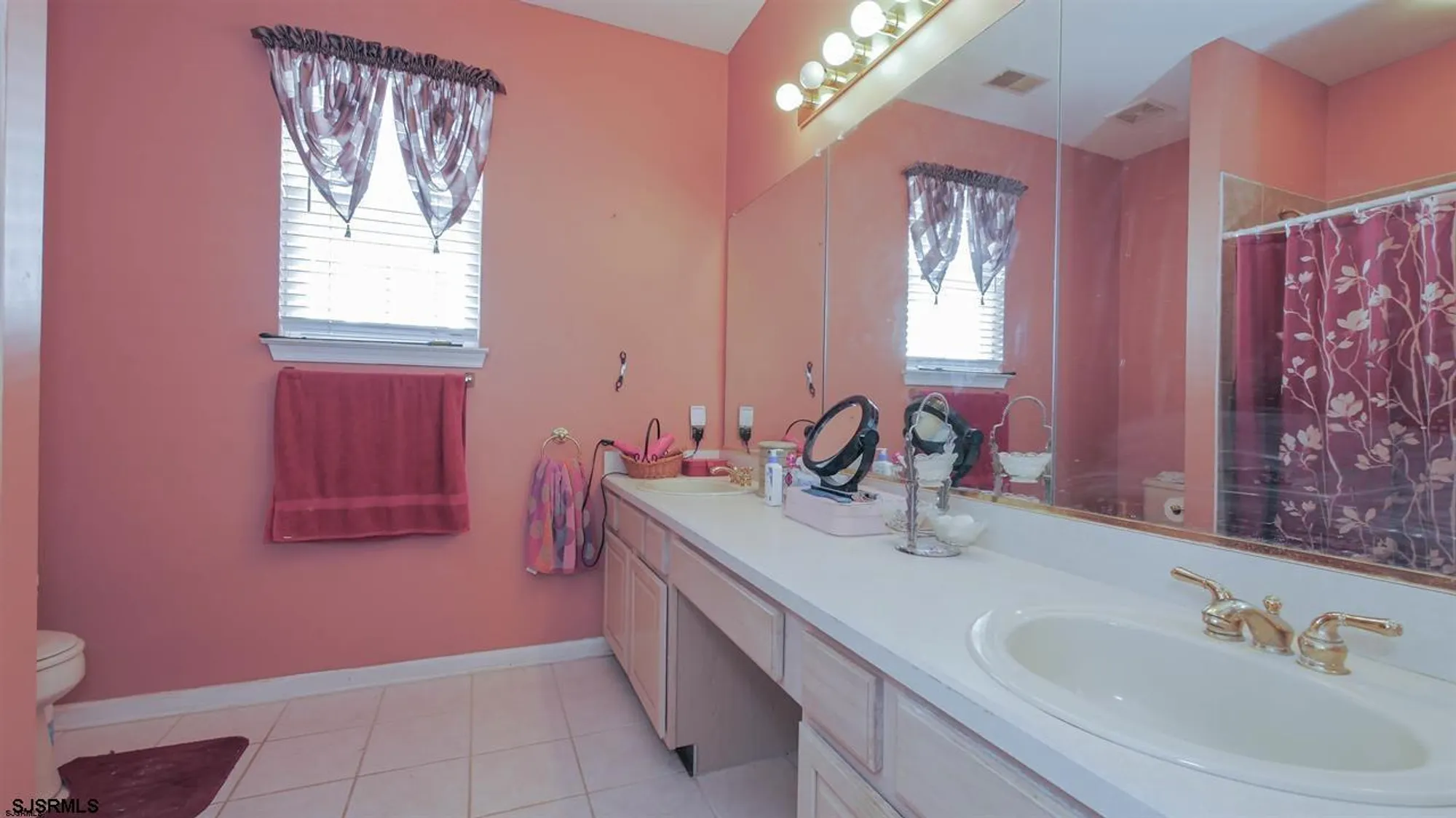 Property Slideshow image 14 of 21 | 531 salem way, Galloway, NJ, 08205