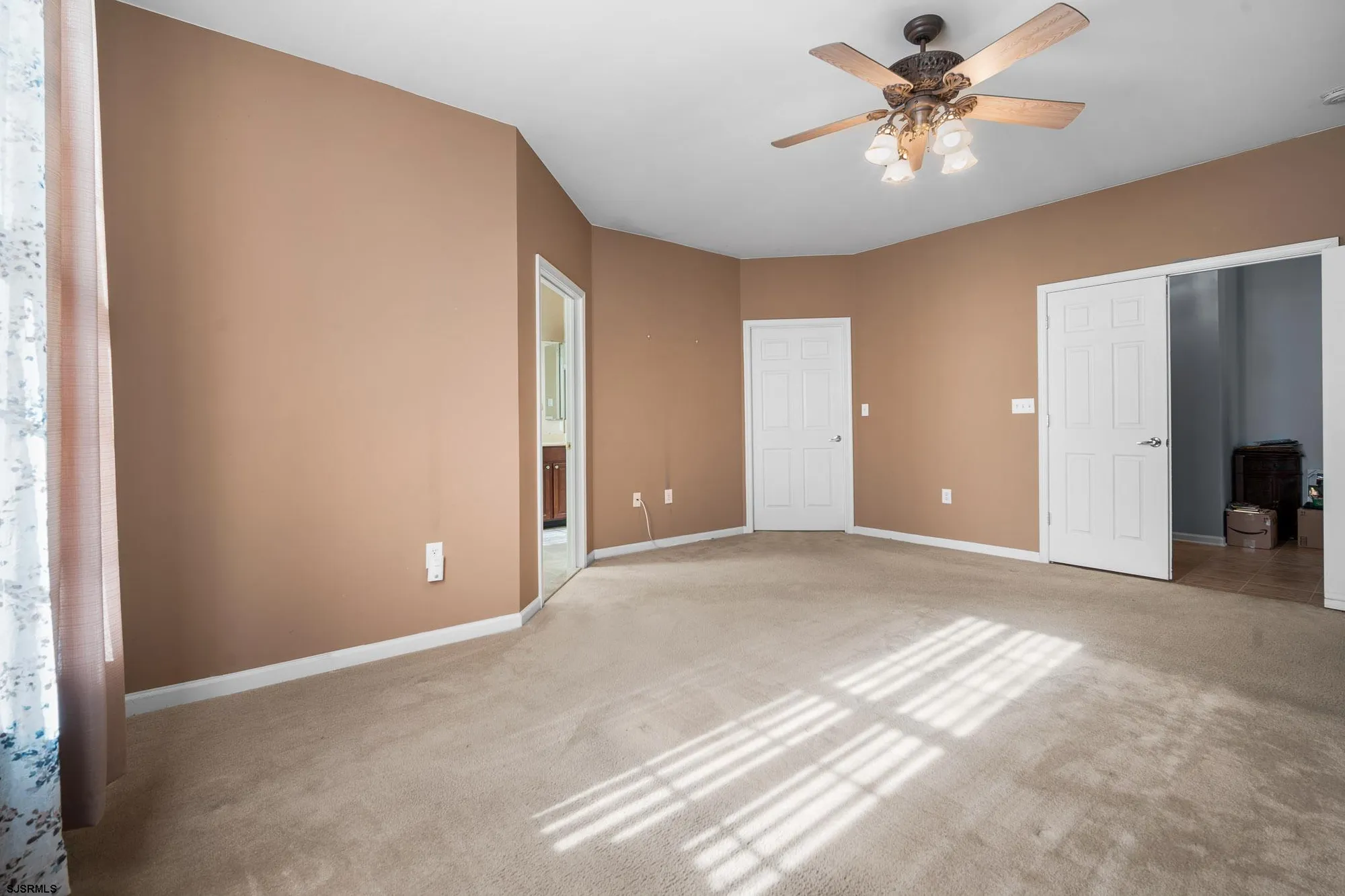 Property Slideshow image 19 of 27 | 558 yarmouth ct, Galloway, NJ, 08205