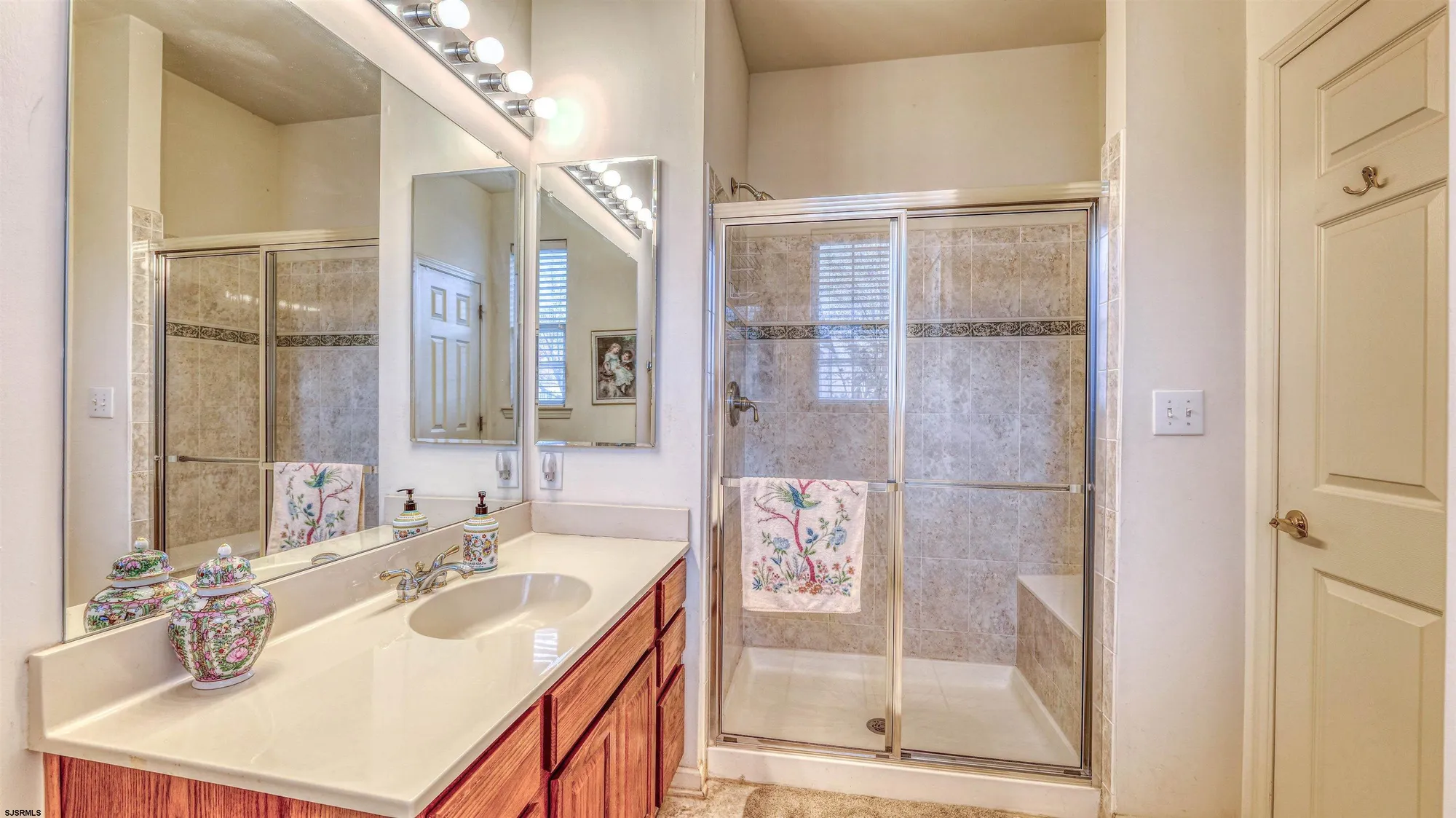 Property Slideshow image 27 of 30 | 187 southampton dr, Galloway, NJ, 08205