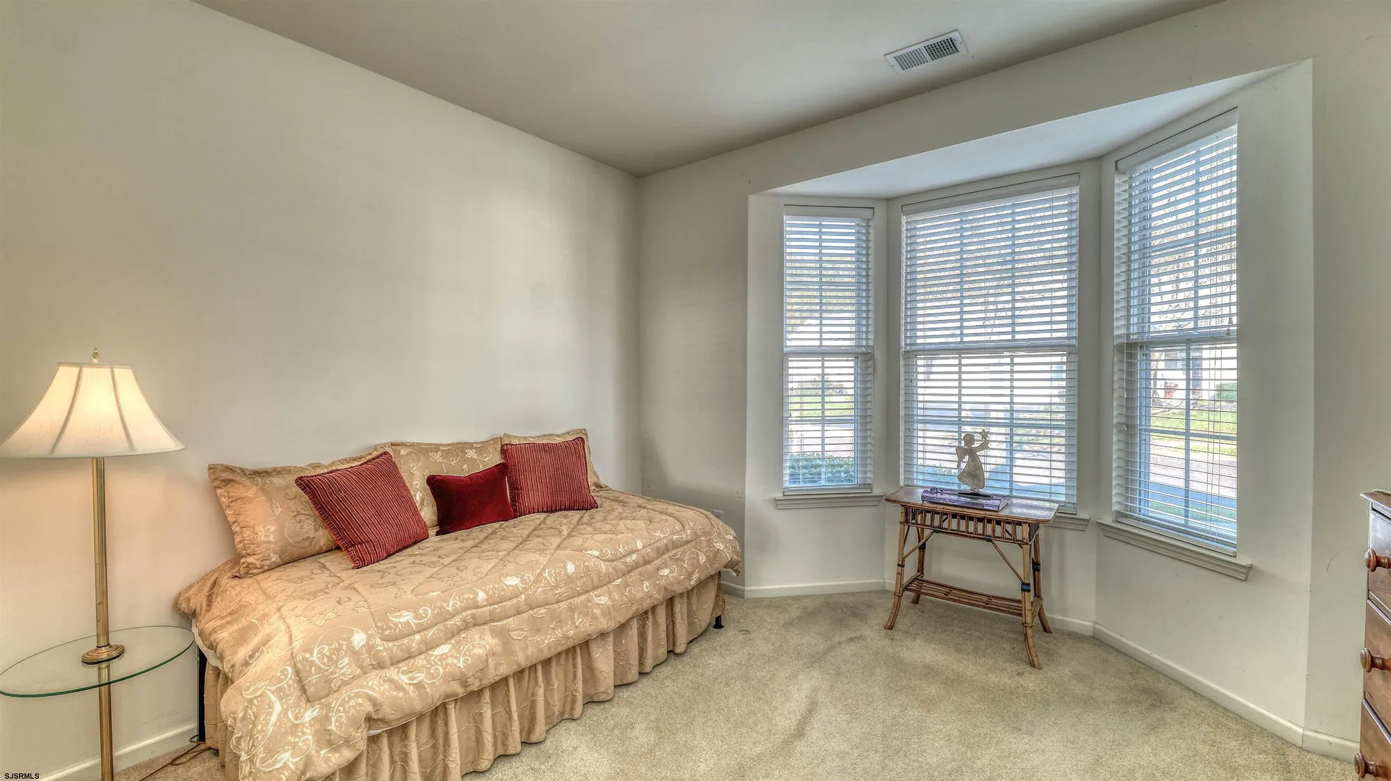 Property Slideshow image 24 of 30 | 187 southampton dr, Galloway, NJ, 08205