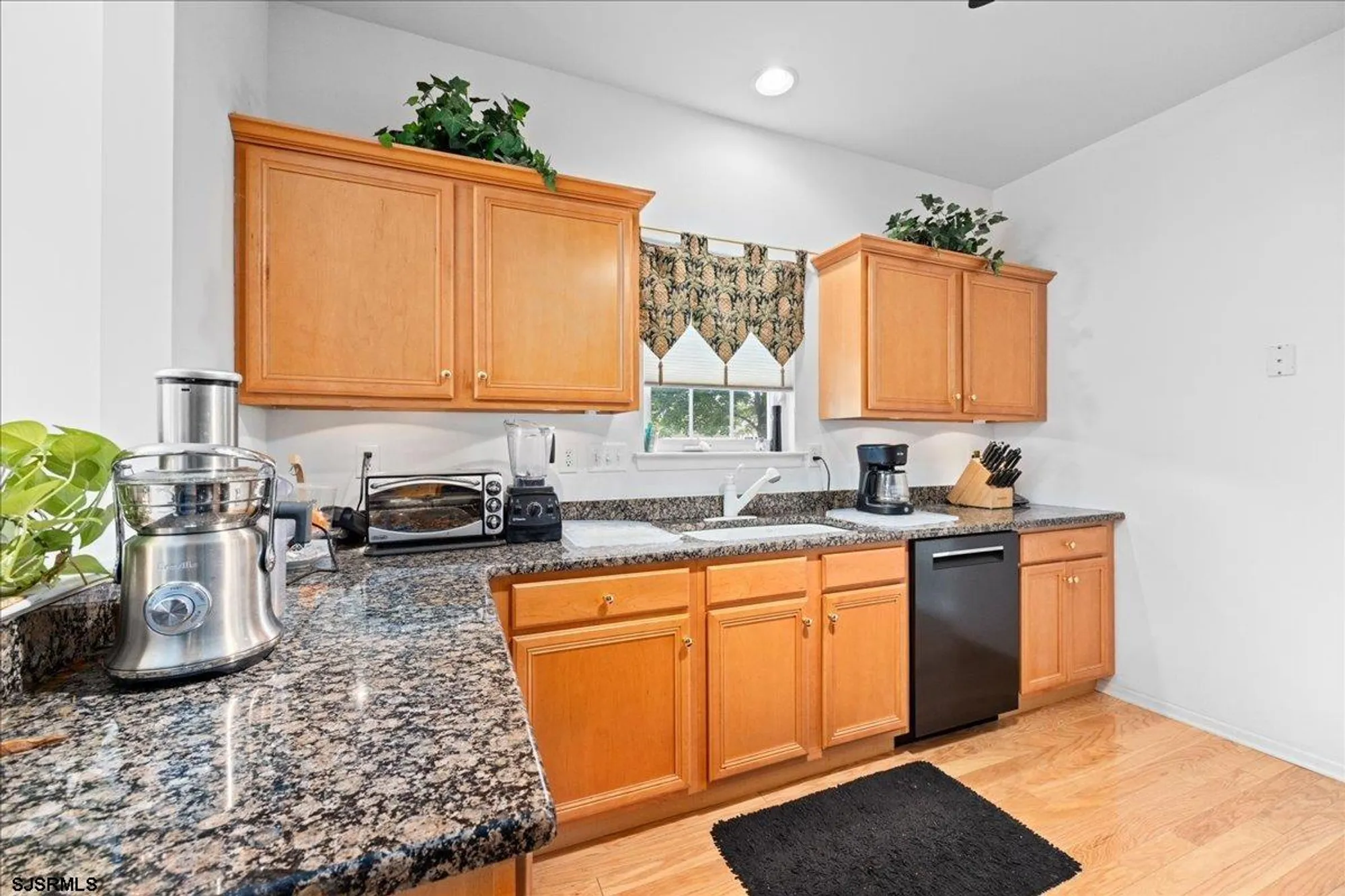 Property Slideshow image 6 of 39 | 1 butler, Egg Harbor, NJ, 08234