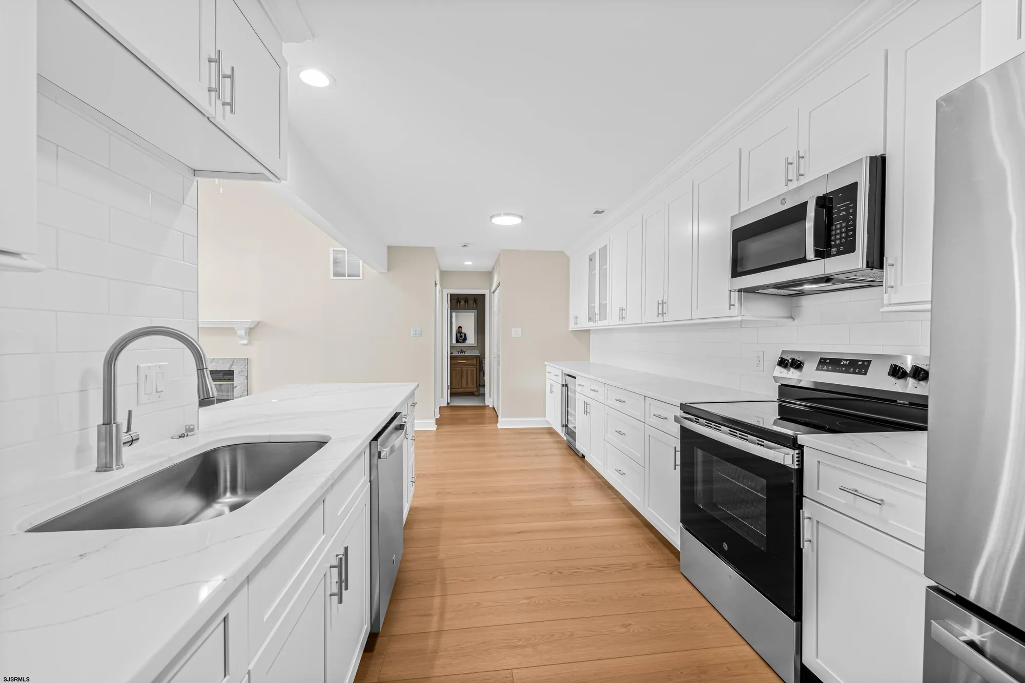 Property Slideshow image 10 of 29 | 550 central ave unit i7, Linwood, NJ, 08221