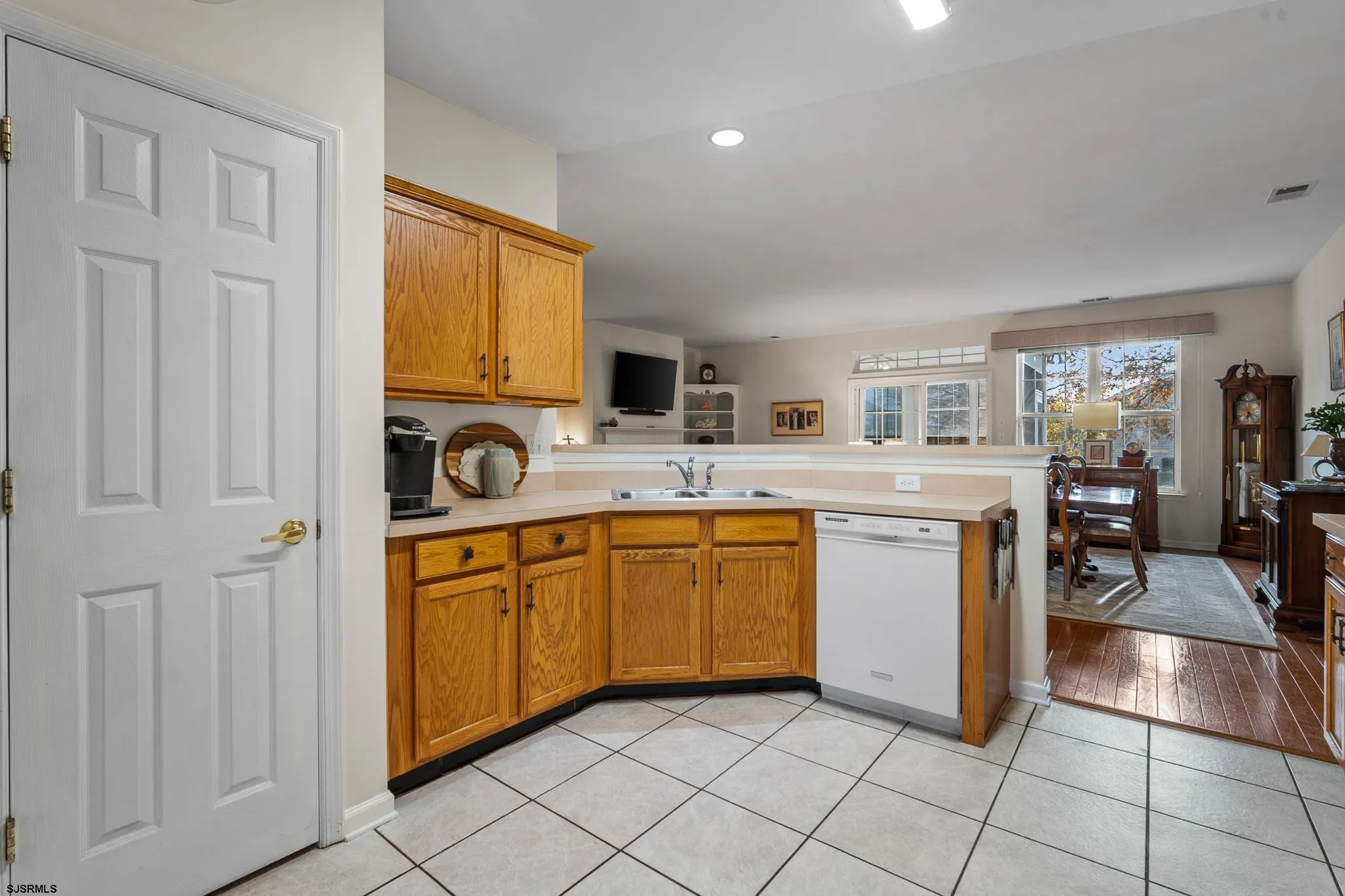 Property Slideshow image 9 of 25 | 110 sheffield ct, Galloway, NJ, 08205