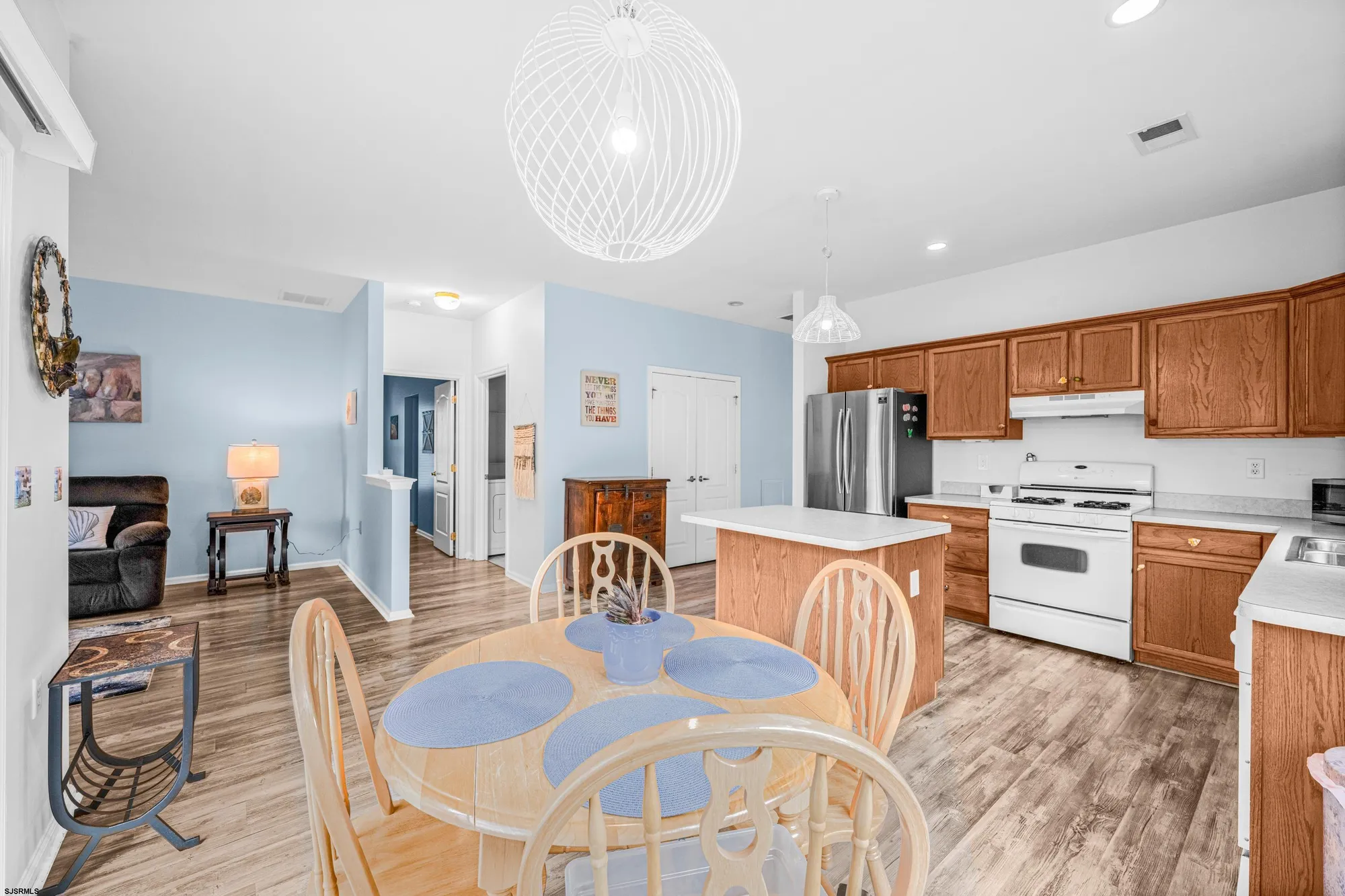 Property Slideshow image 16 of 44 | 30 burnside dr, Egg Harbor Township, NJ, 08234