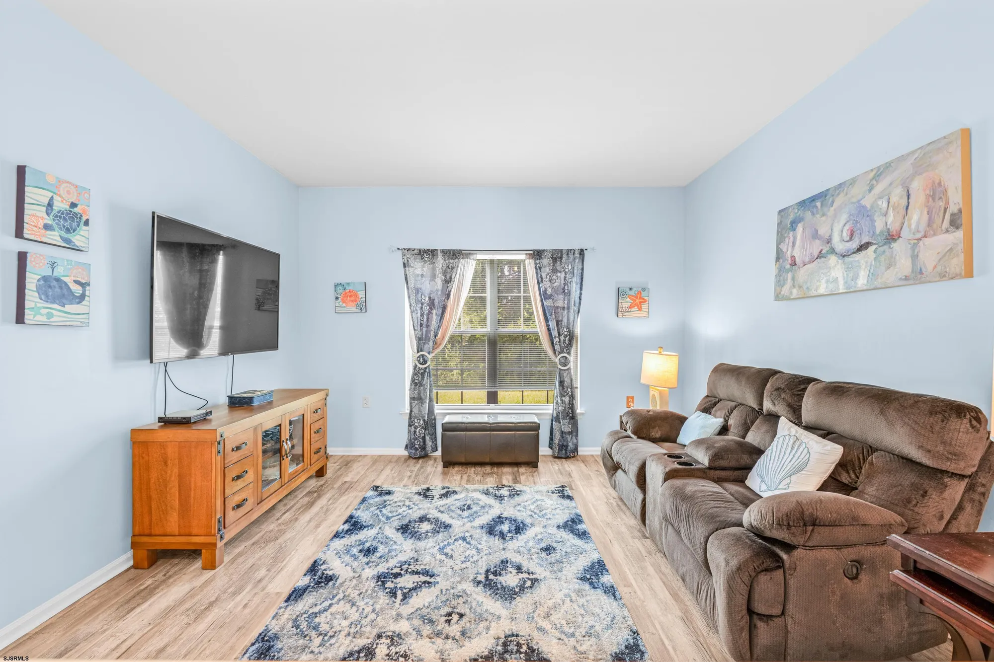 Property Slideshow image 18 of 44 | 30 burnside dr, Egg Harbor Township, NJ, 08234