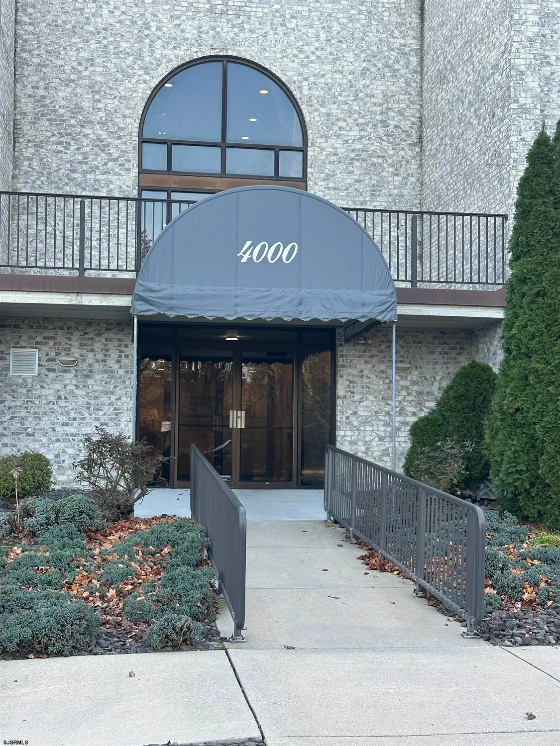 Property Slideshow image 1 of 16 | 4208 dolphin ave # 4208, Northfield, NJ, 08225