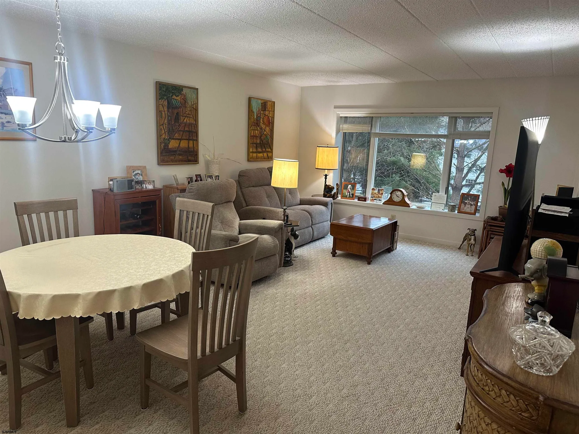Property Slideshow image 2 of 16 | 4208 dolphin ave # 4208, Northfield, NJ, 08225
