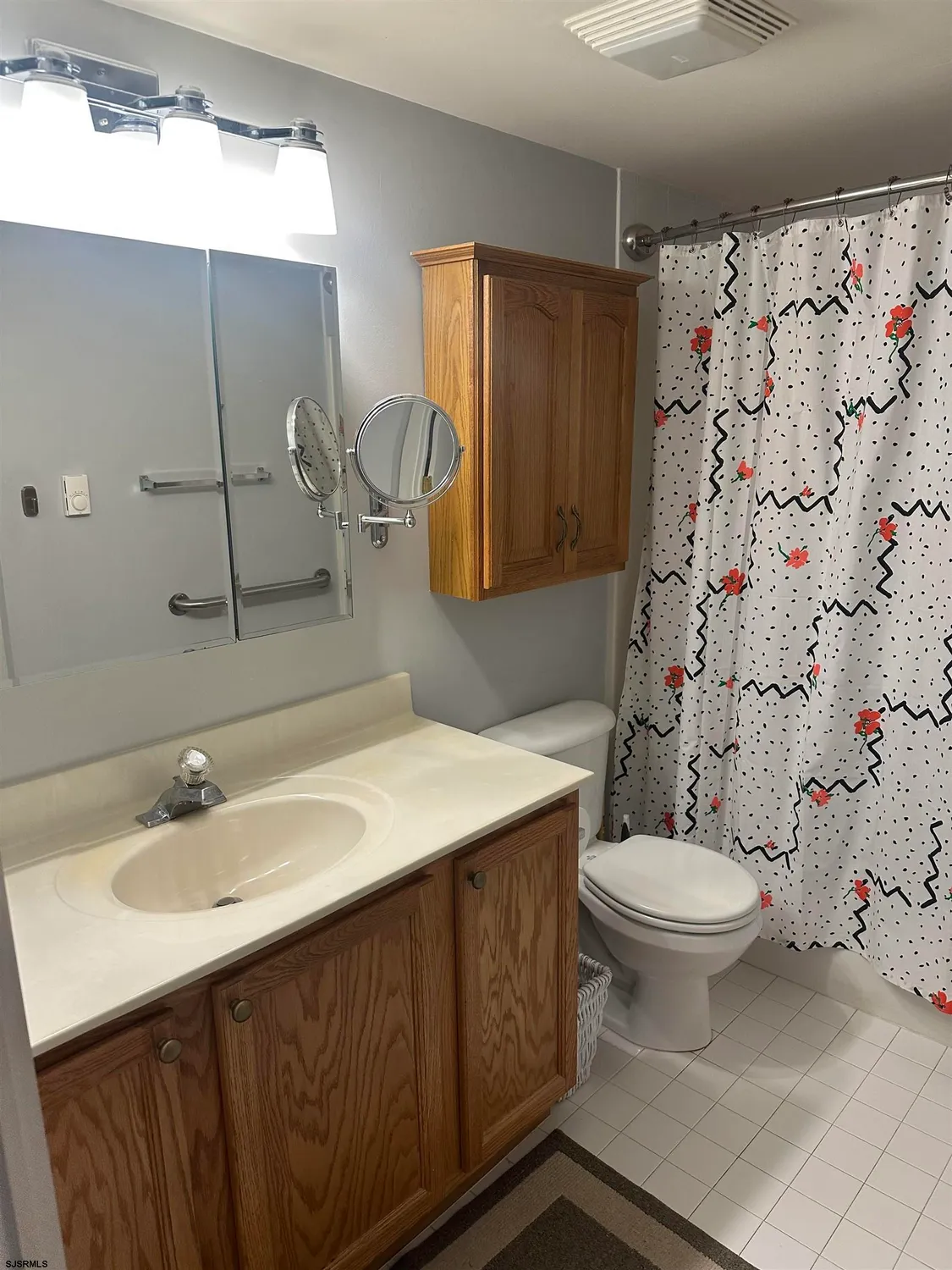 Property Slideshow image 9 of 16 | 4208 dolphin ave # 4208, Northfield, NJ, 08225