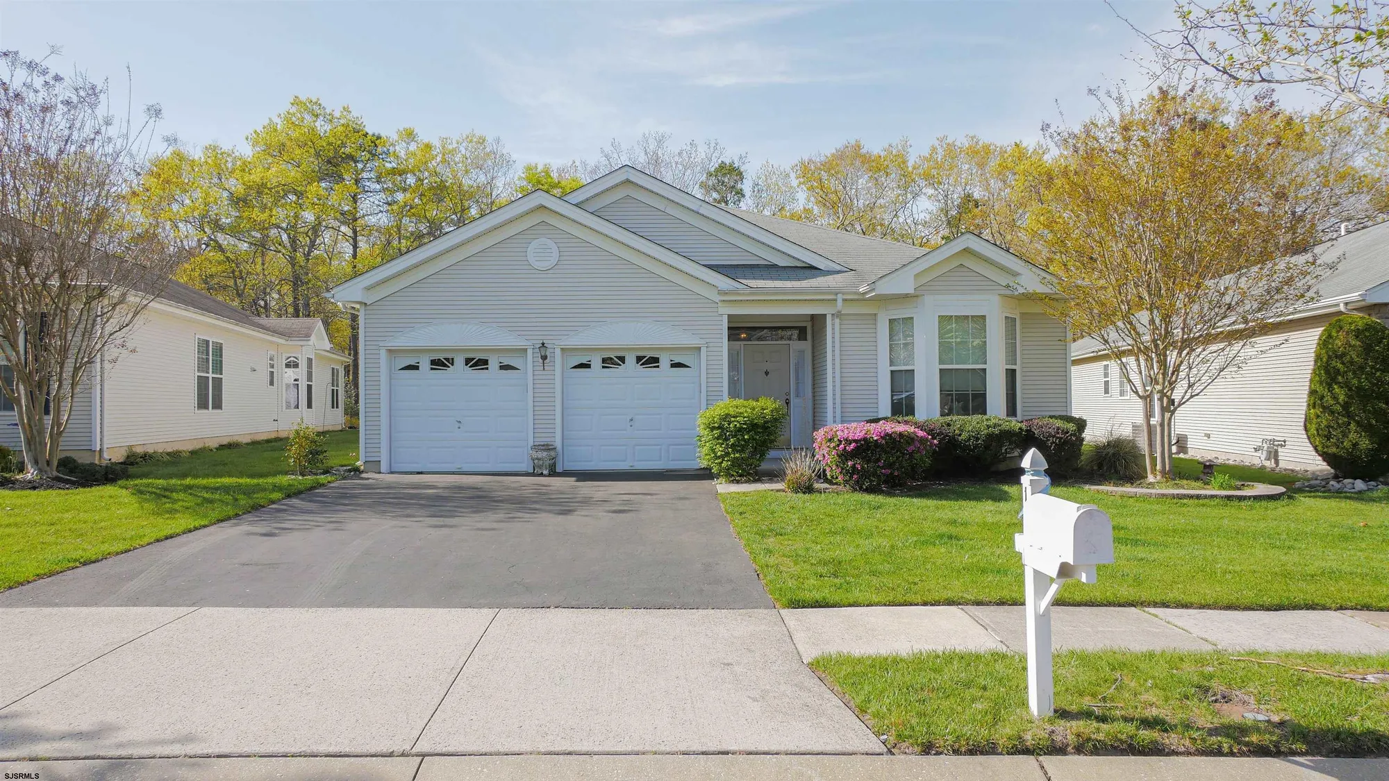 Property Slideshow image 1 of 30 | 17 derby dr, Galloway, NJ, 08205