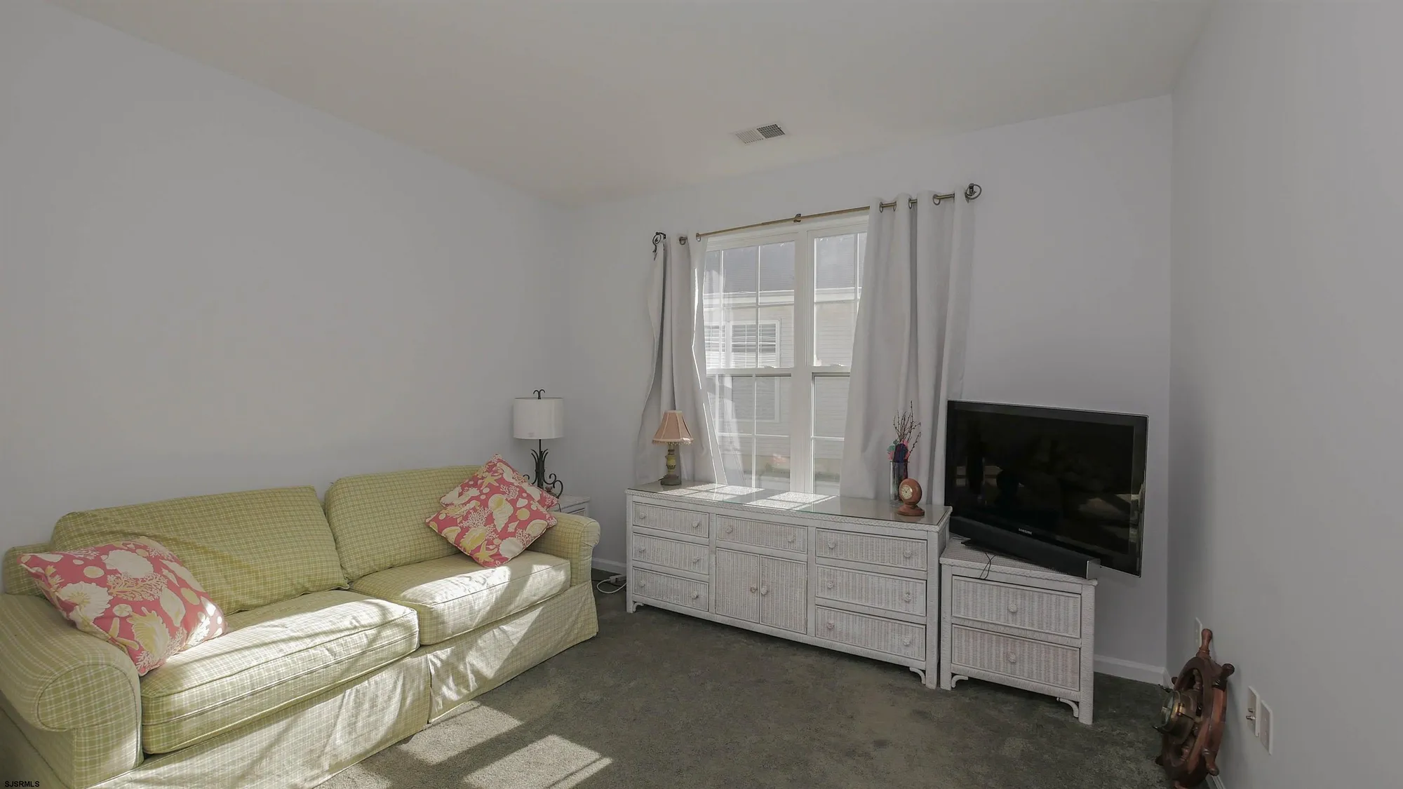 Property Slideshow image 17 of 30 | 17 derby dr, Galloway, NJ, 08205