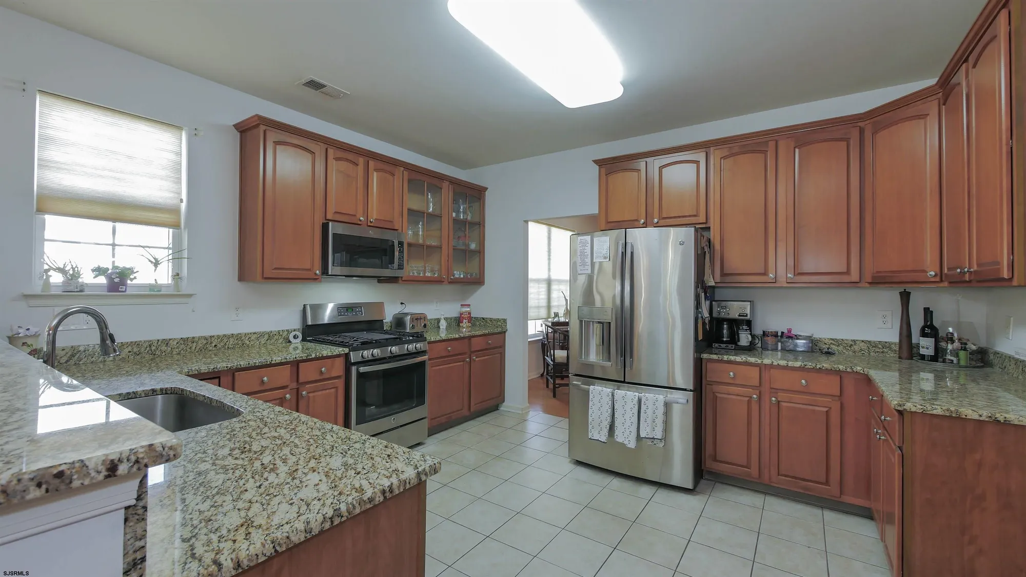Property Slideshow image 11 of 30 | 17 derby dr, Galloway, NJ, 08205