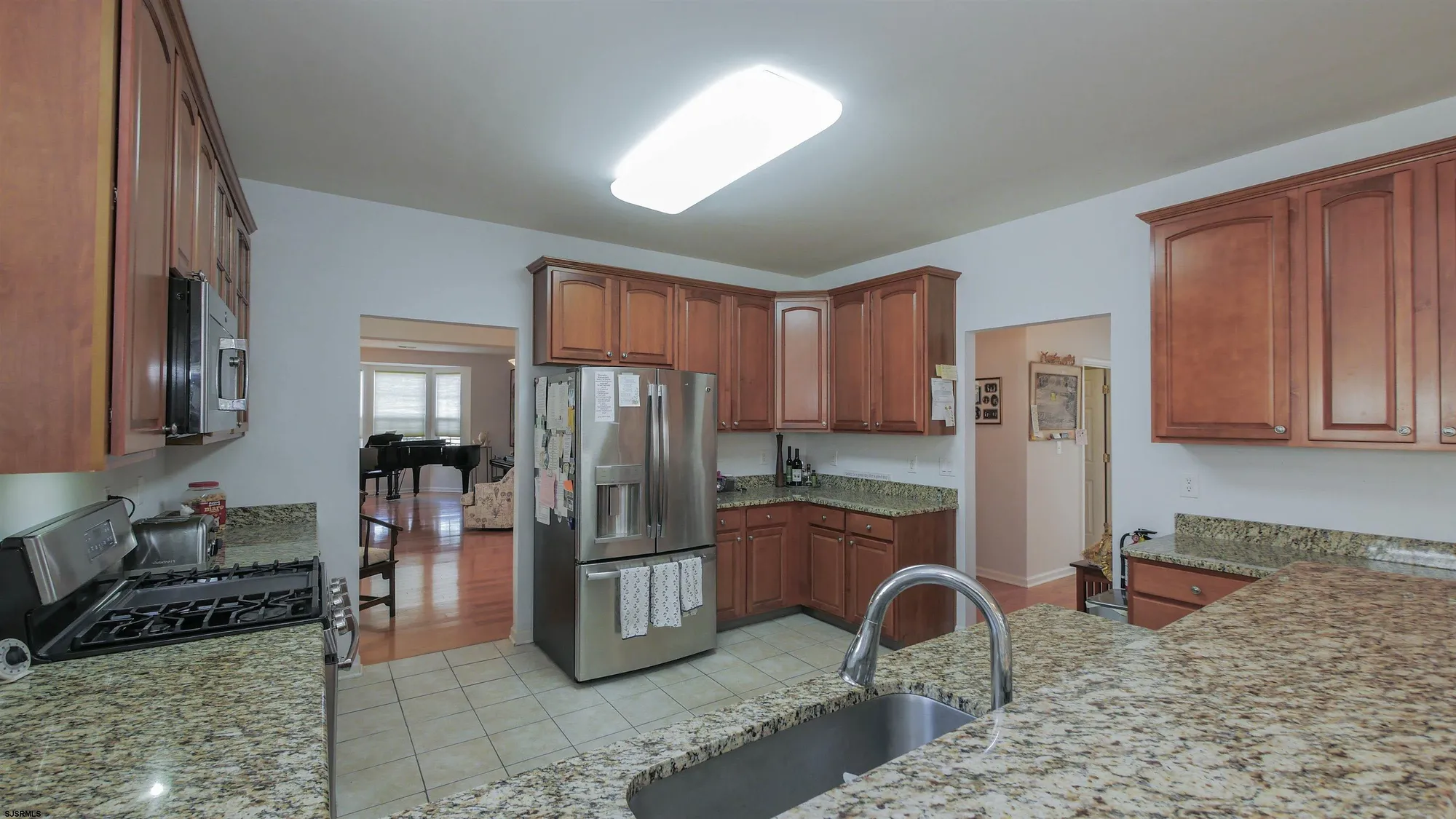 Property Slideshow image 12 of 30 | 17 derby dr, Galloway, NJ, 08205