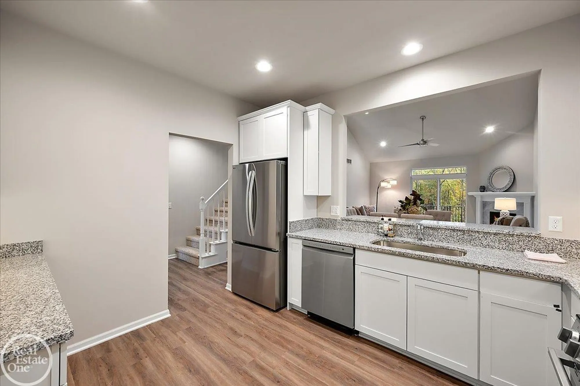 Property Slideshow image 20 of 59 | 3095 bridgewater rd, Auburn Hills, MI, 48326