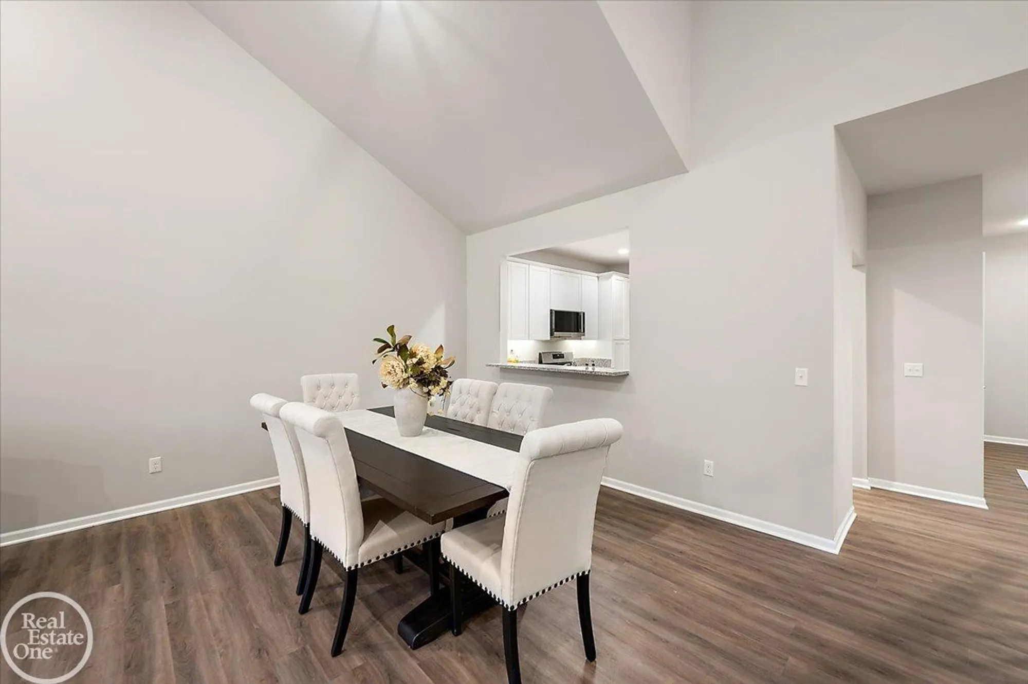 Property Slideshow image 26 of 59 | 3095 bridgewater rd, Auburn Hills, MI, 48326