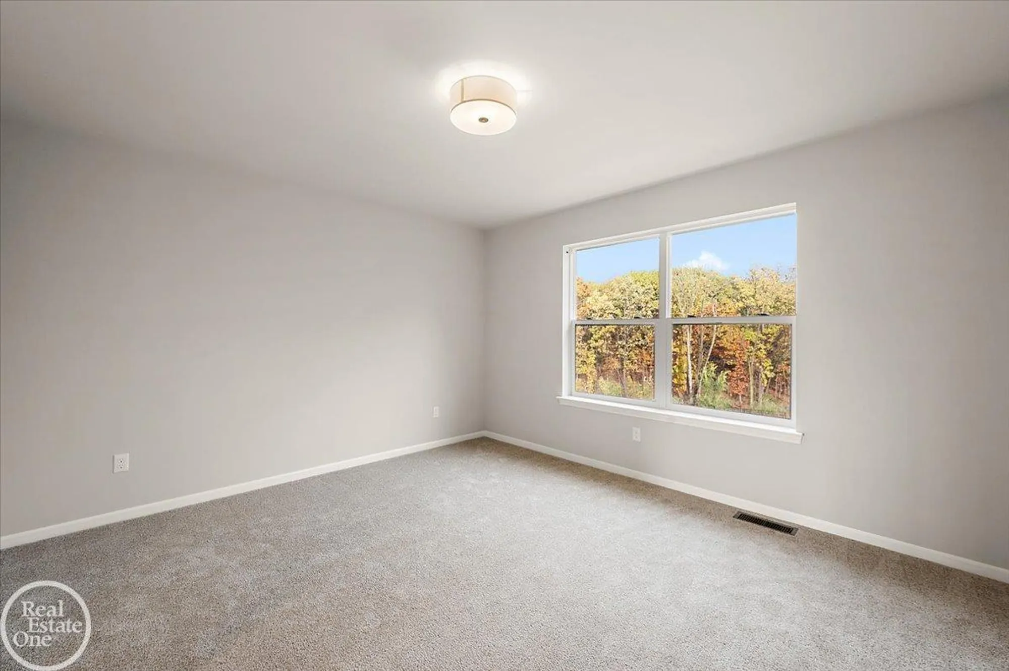 Property Slideshow image 38 of 59 | 3095 bridgewater rd, Auburn Hills, MI, 48326