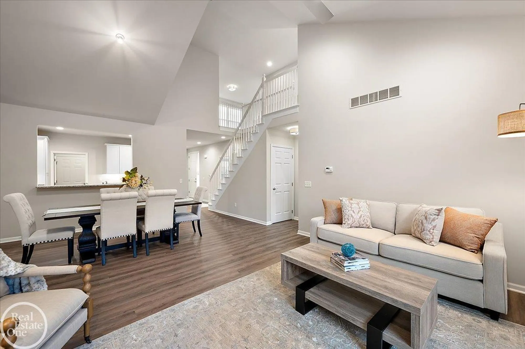 Property Slideshow image 32 of 59 | 3095 bridgewater rd, Auburn Hills, MI, 48326