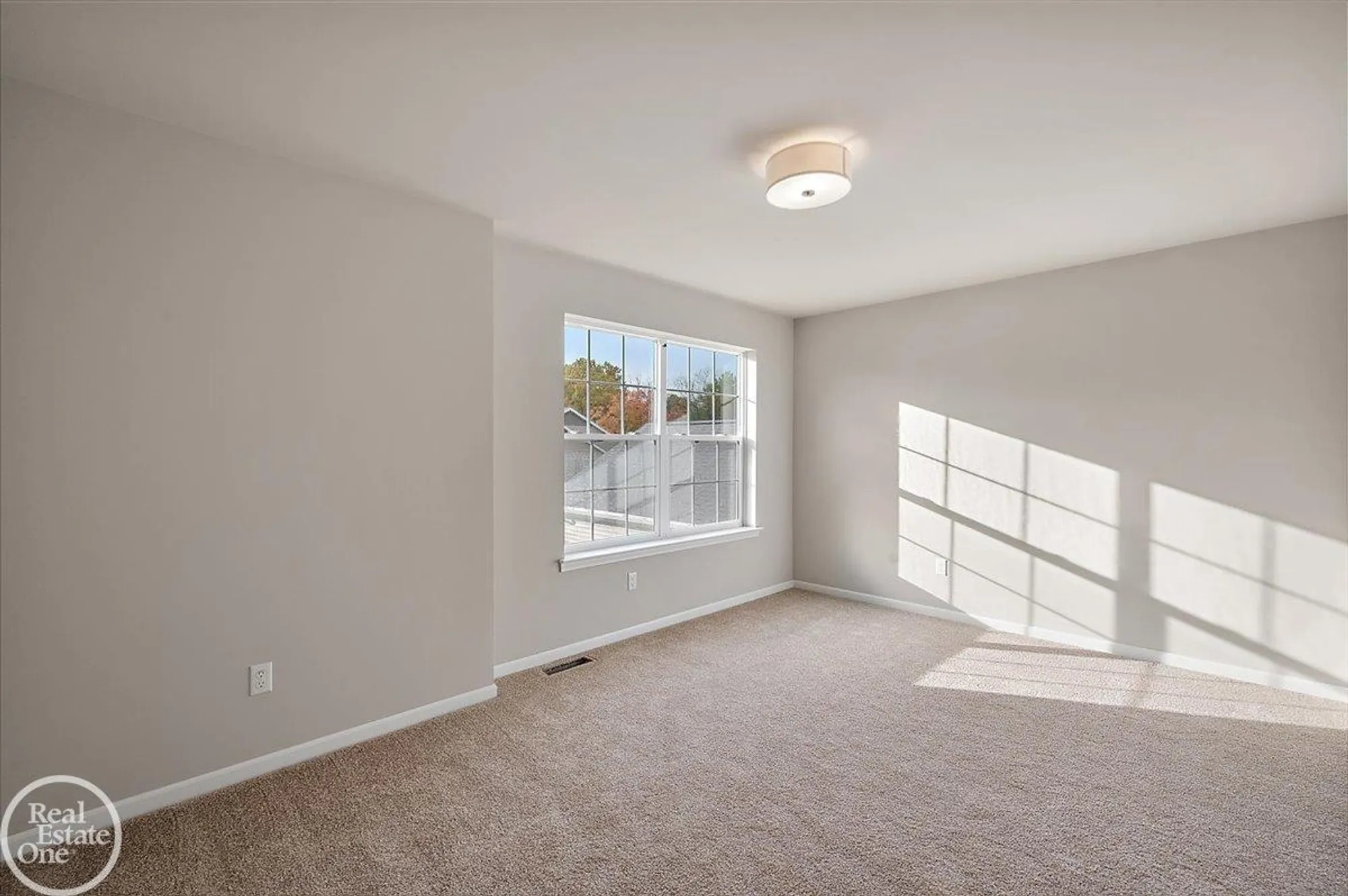 Property Slideshow image 43 of 59 | 3095 bridgewater rd, Auburn Hills, MI, 48326