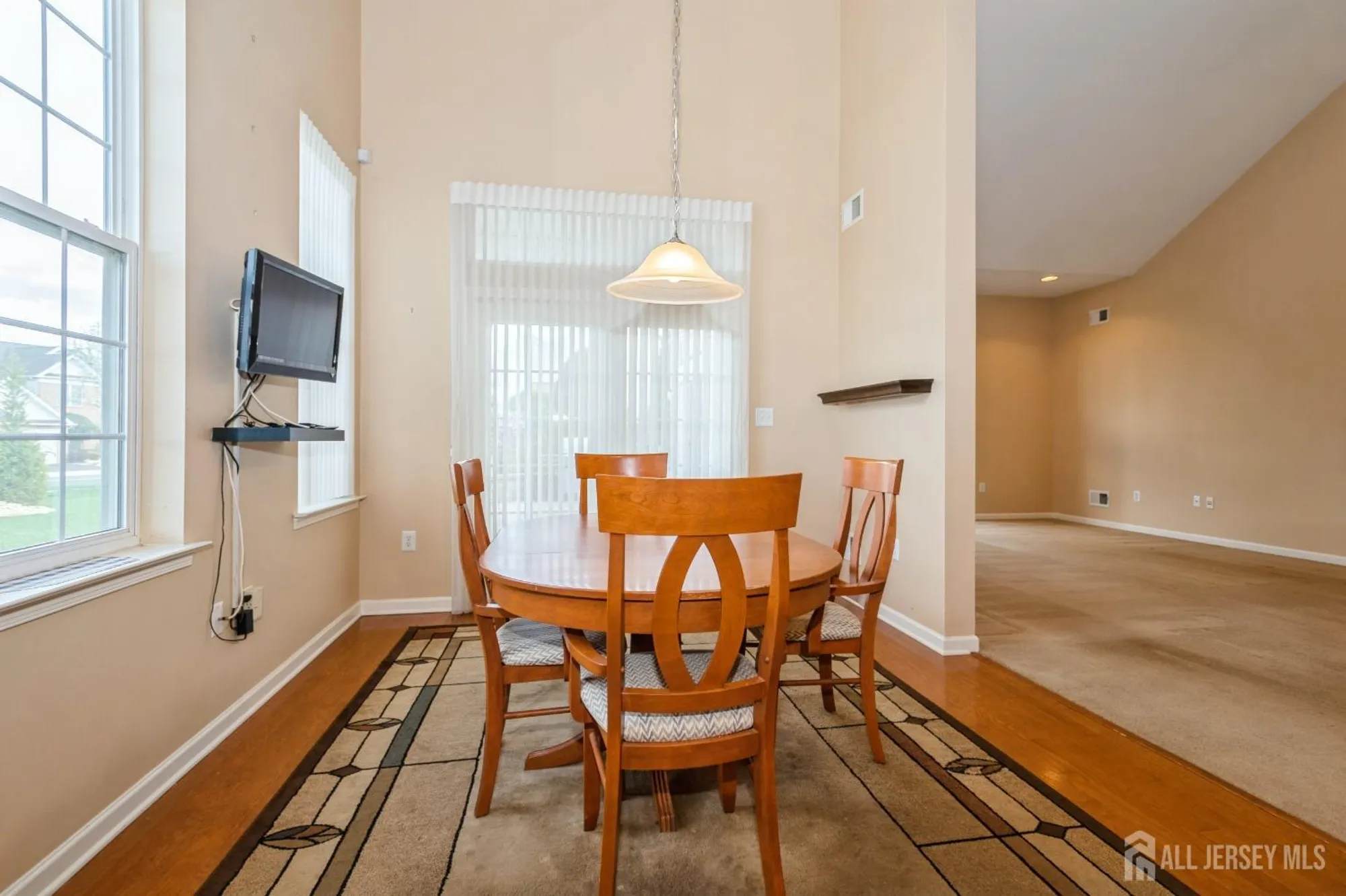 Property Slideshow image 9 of 41 | 7 riviera dr, Monroe, NJ, 08831