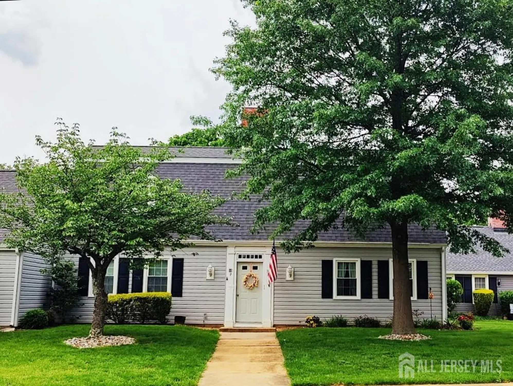 Property Slideshow image 1 of 17 | 10p sussex way, Monroe, NJ, 08831