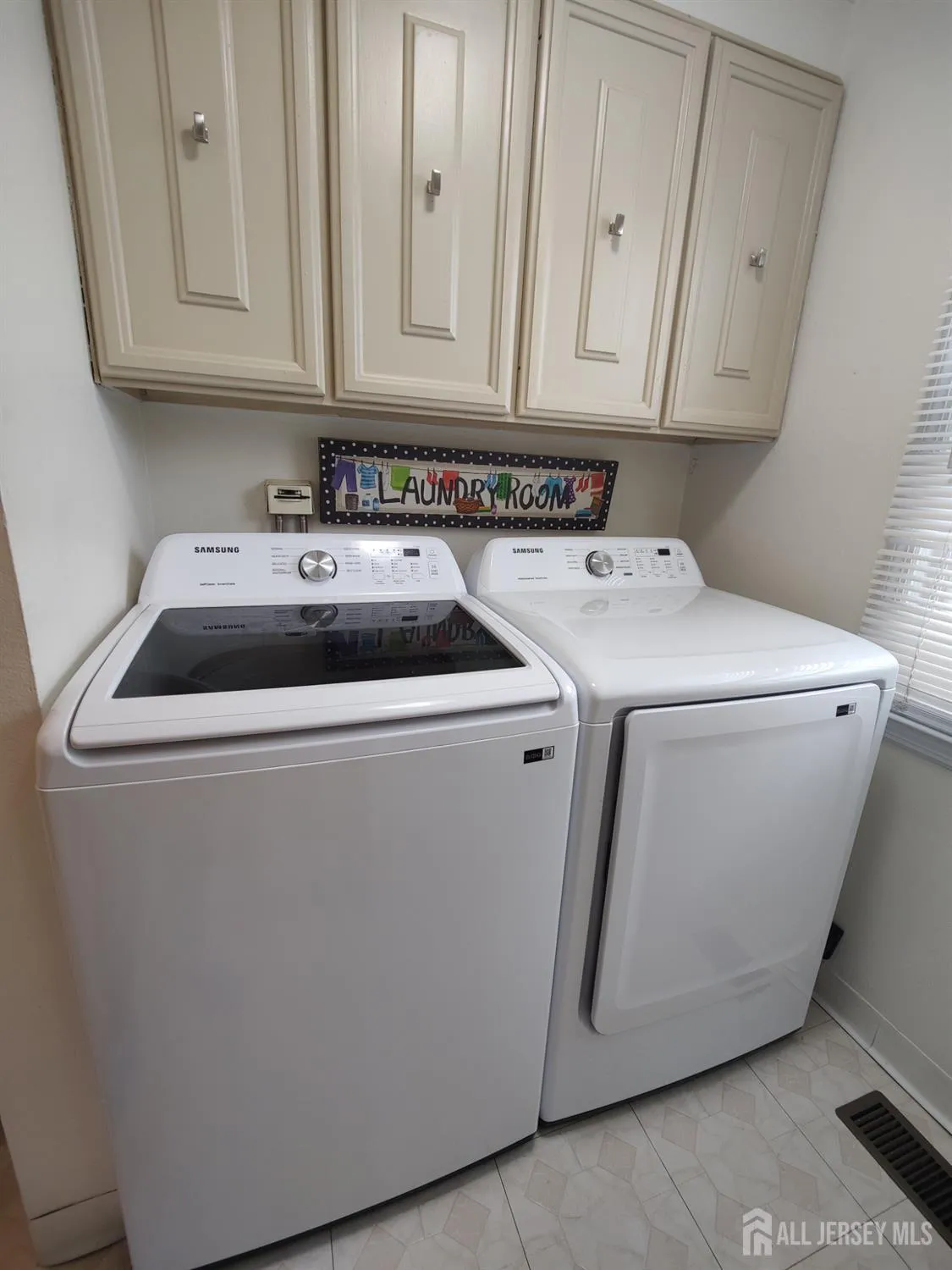 Property Slideshow image 14 of 17 | 10p sussex way, Monroe, NJ, 08831