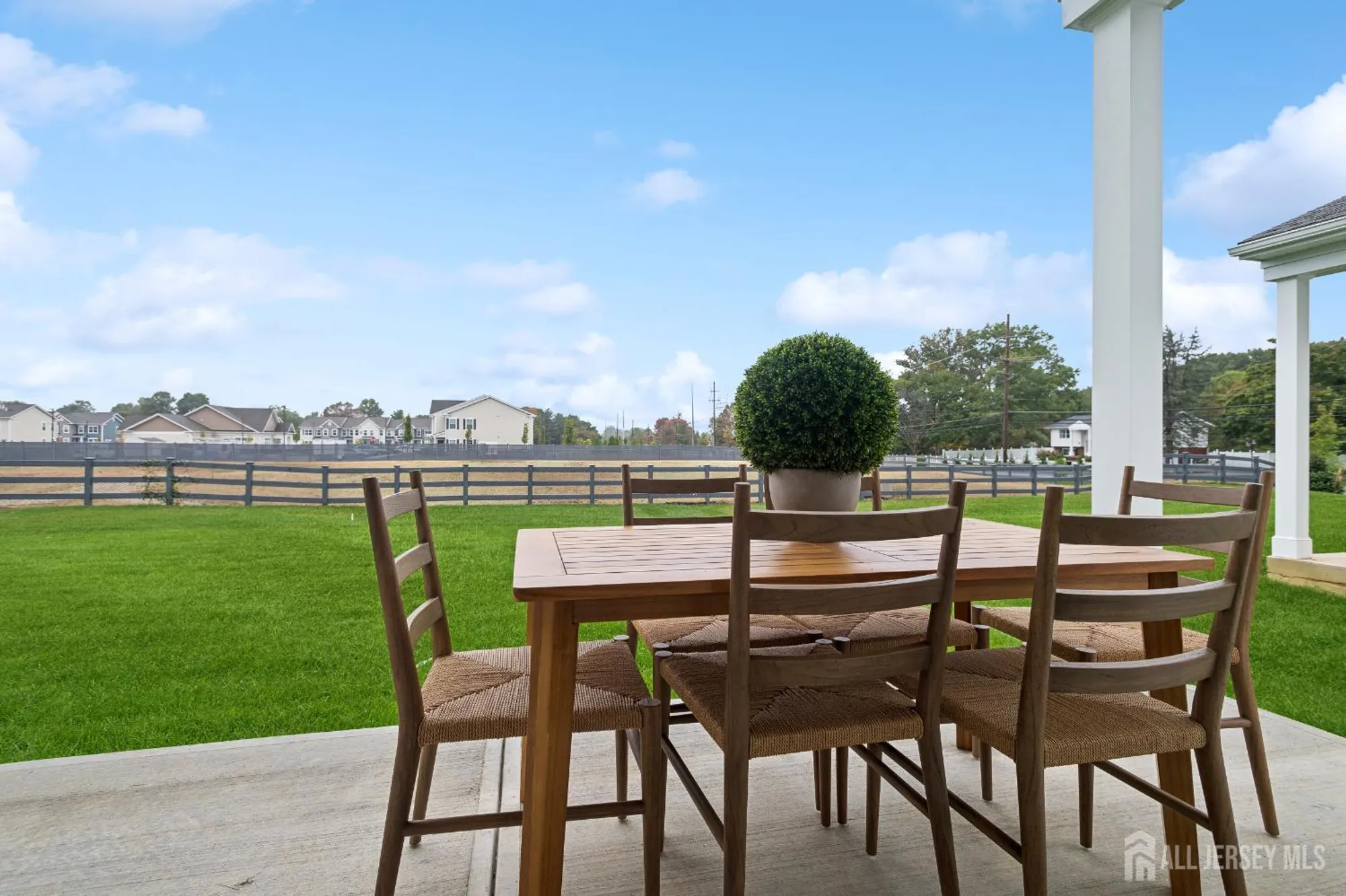 Property Slideshow image 3 of 40 | 27 brewer way # 39, Plainsboro, NJ, 08536