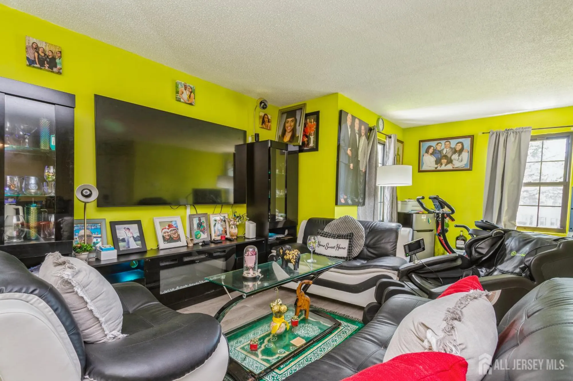 Property Slideshow image 5 of 18 | 114 griggs pl, East Brunswick, NJ, 08816