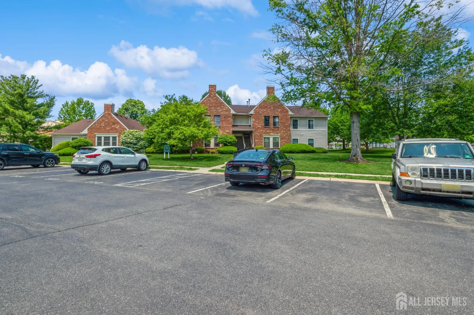 Property Slideshow image 16 of 18 | 114 griggs pl, East Brunswick, NJ, 08816