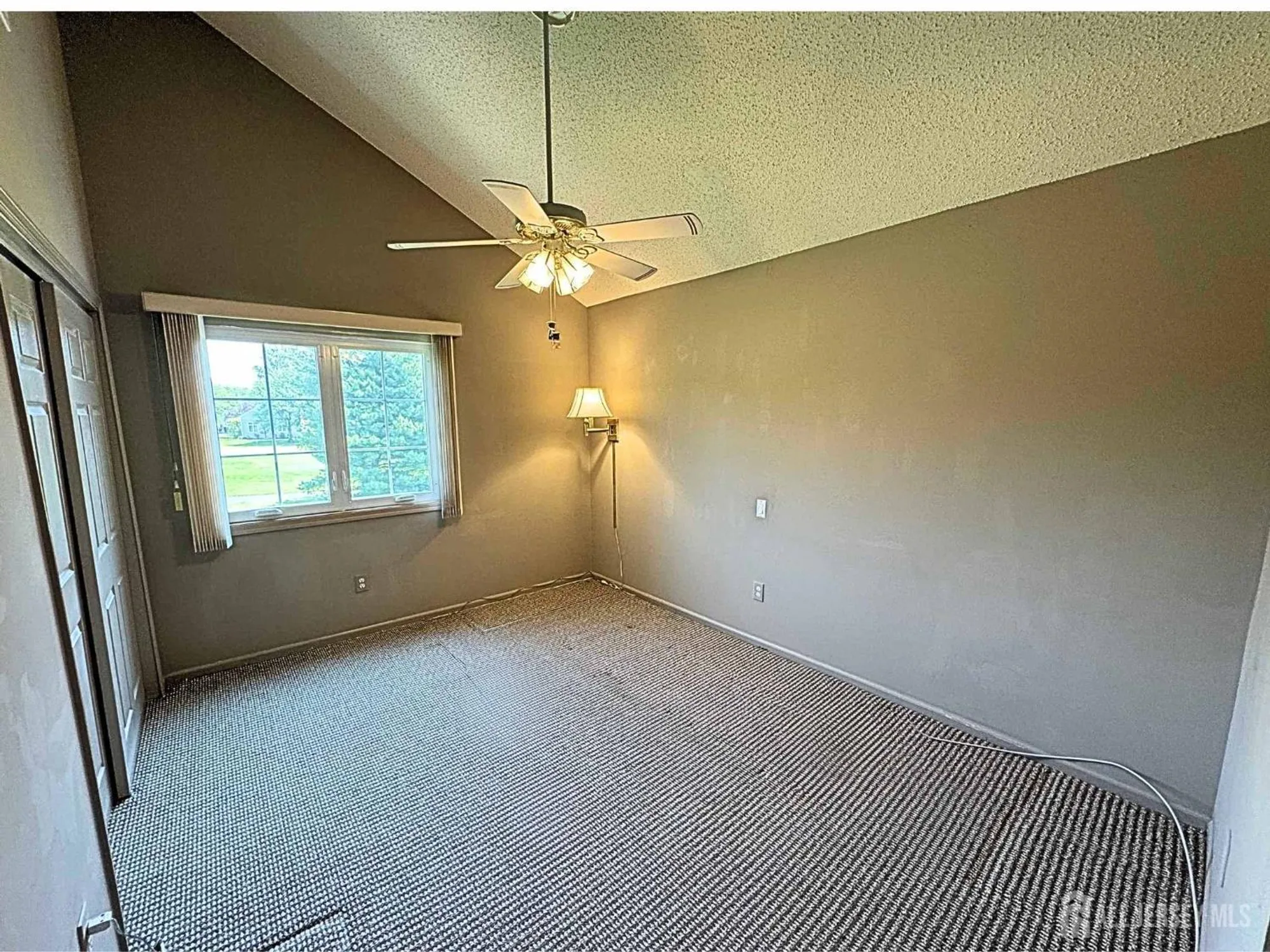 Property Slideshow image 17 of 24 | 38 rutland ln i, Monroe, NJ, 08831