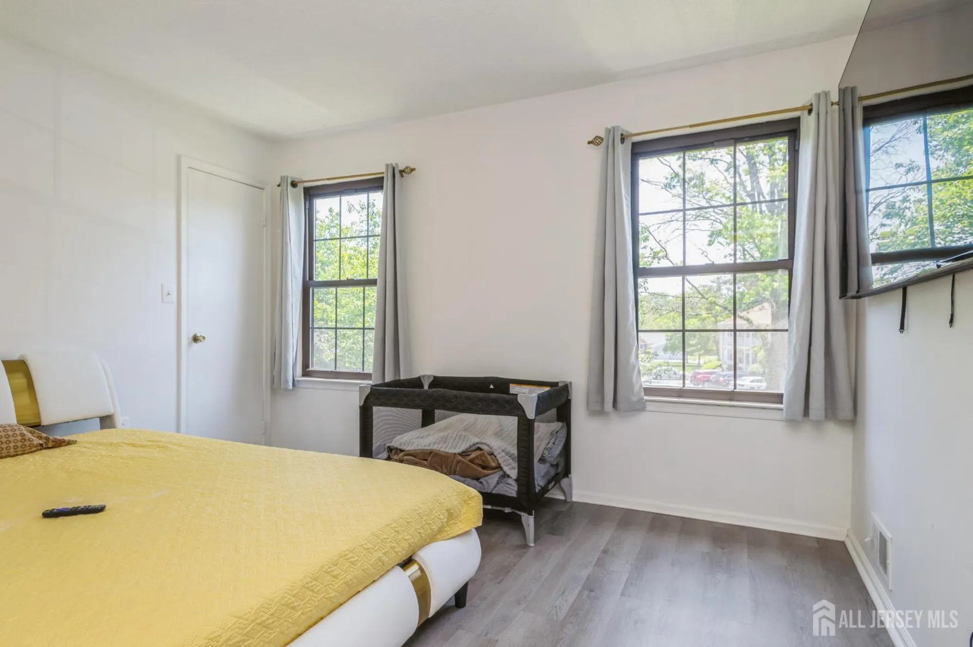 Property Slideshow image 12 of 18 | 114 griggs pl, East Brunswick, NJ, 08816