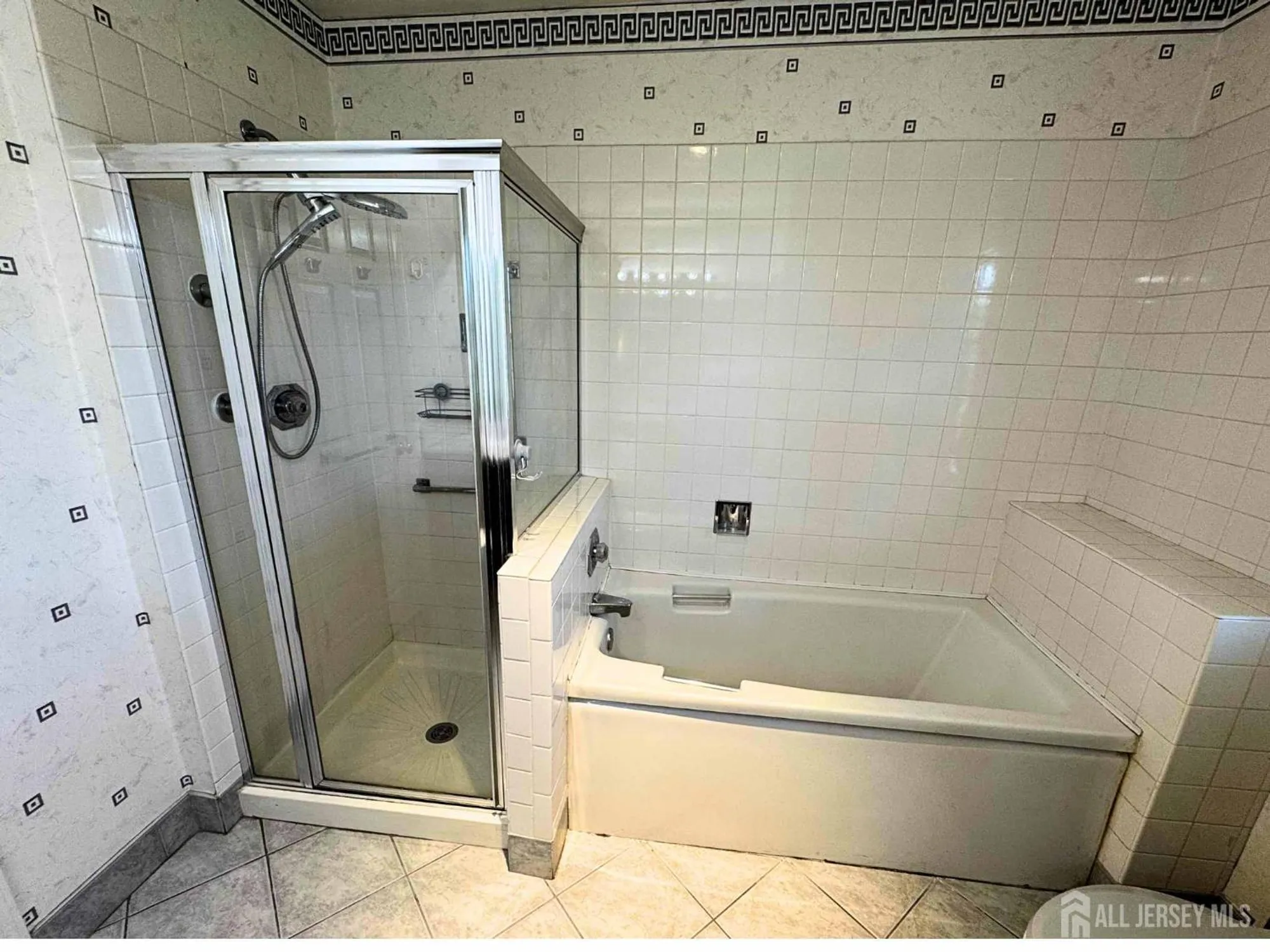 Property Slideshow image 15 of 24 | 38 rutland ln i, Monroe, NJ, 08831