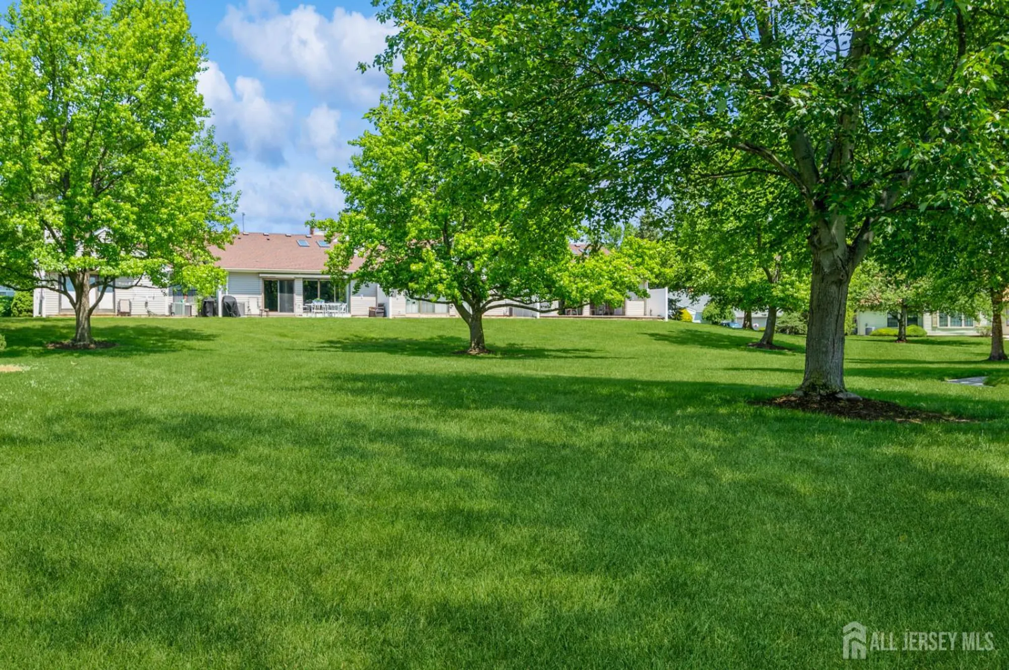 Property Slideshow image 15 of 18 | 114 griggs pl, East Brunswick, NJ, 08816