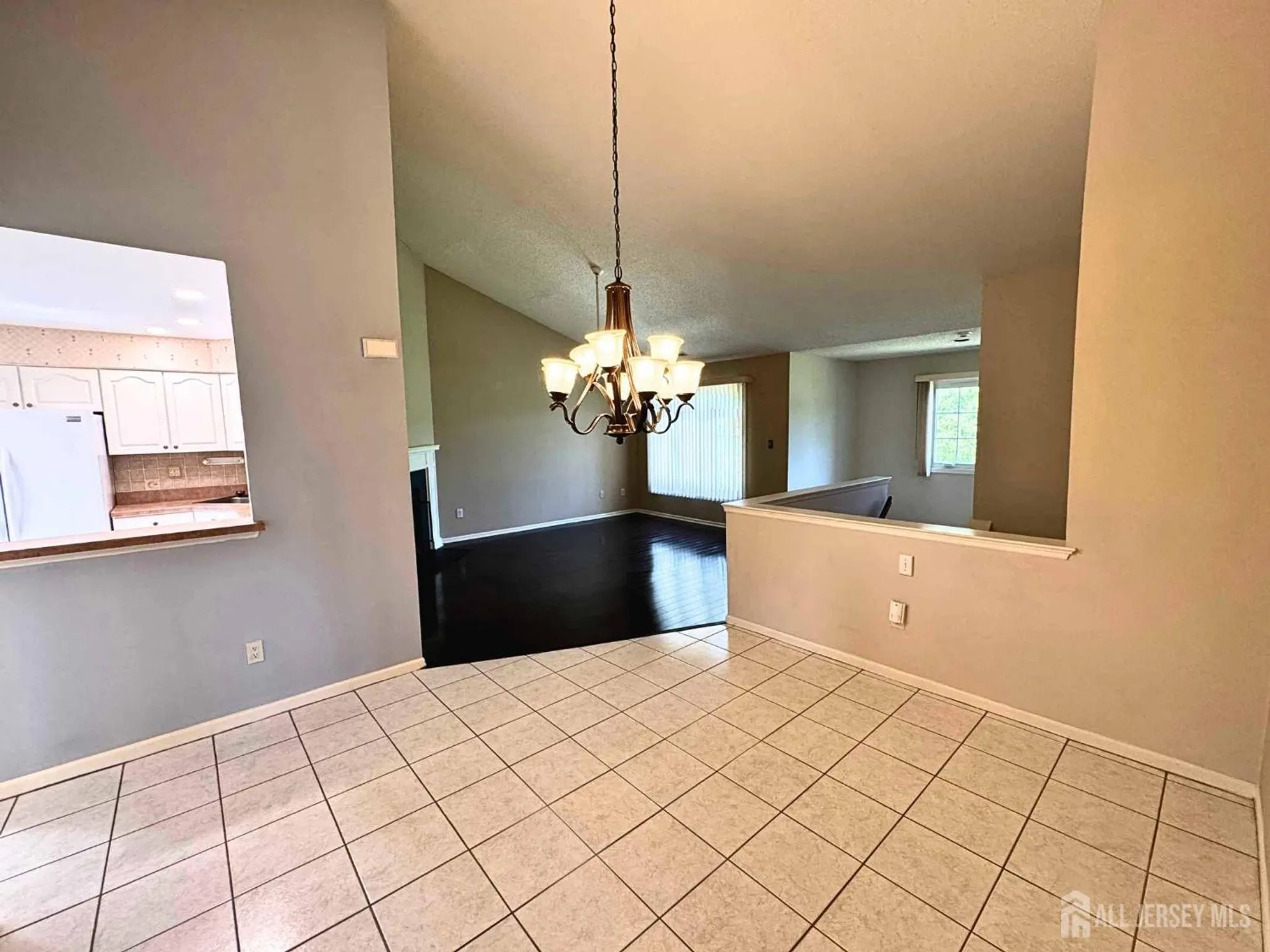 Property Slideshow image 10 of 24 | 38 rutland ln i, Monroe, NJ, 08831