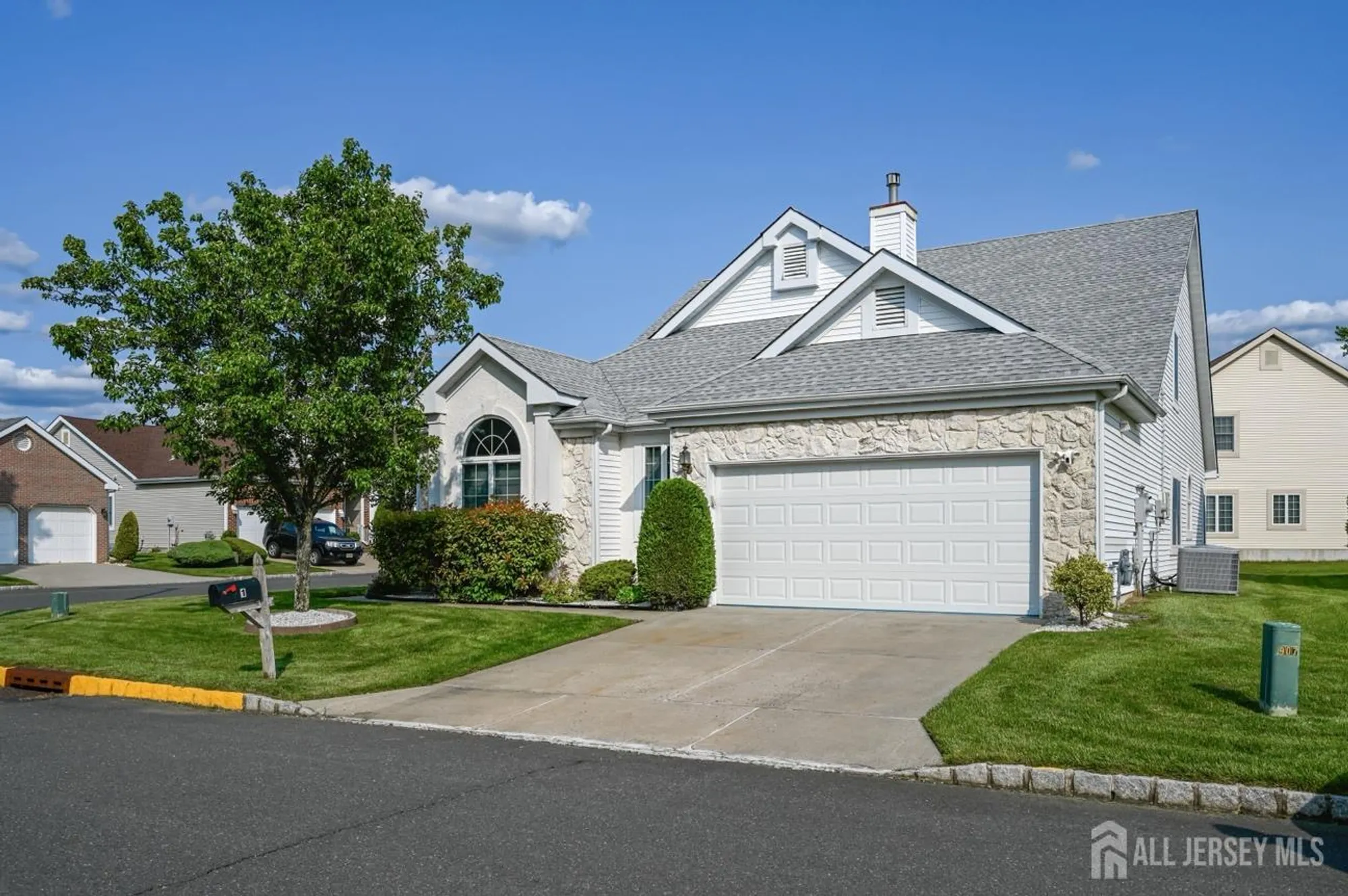 Property Slideshow image 40 of 63 | 1 phillip ct, Monroe, NJ, 08831