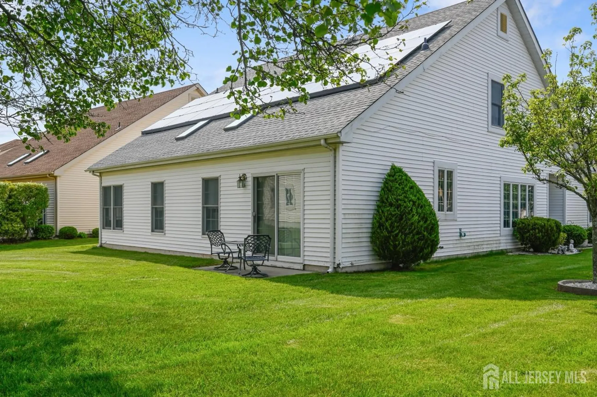 Property Slideshow image 6 of 63 | 1 phillip ct, Monroe, NJ, 08831