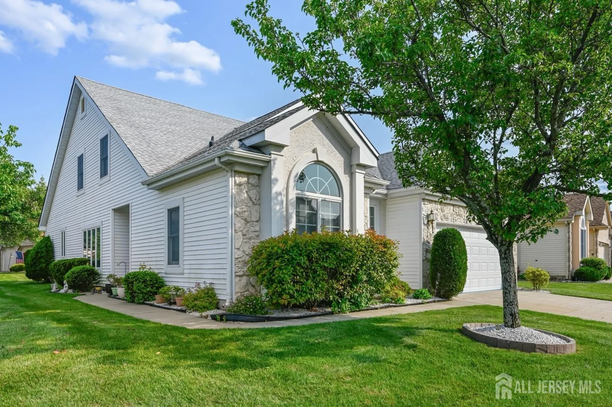 Property Slideshow image 44 of 63 | 1 phillip ct, Monroe, NJ, 08831