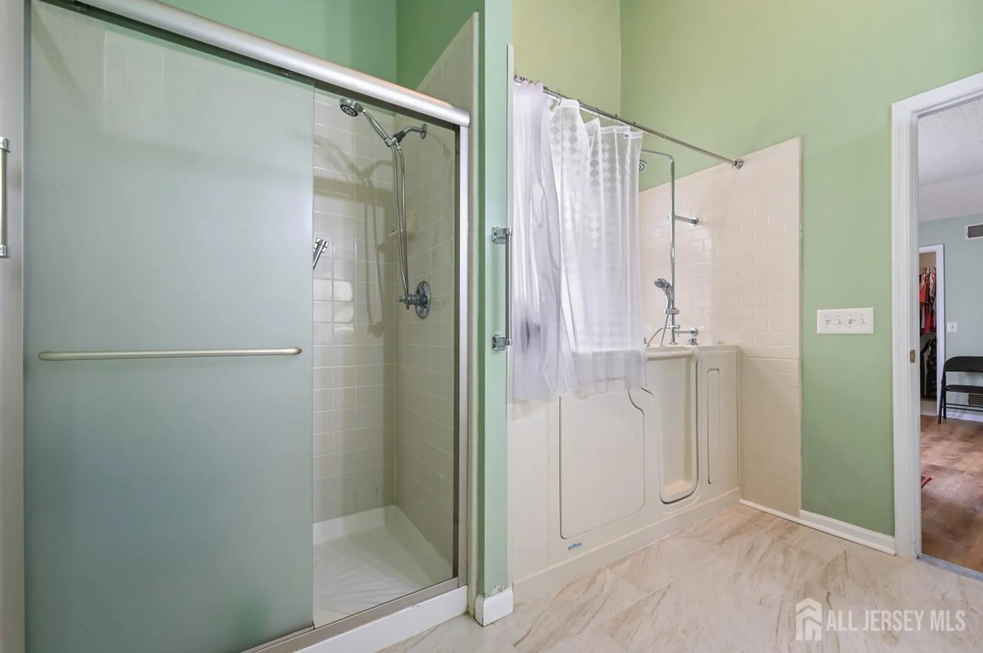 Property Slideshow image 47 of 63 | 1 phillip ct, Monroe, NJ, 08831