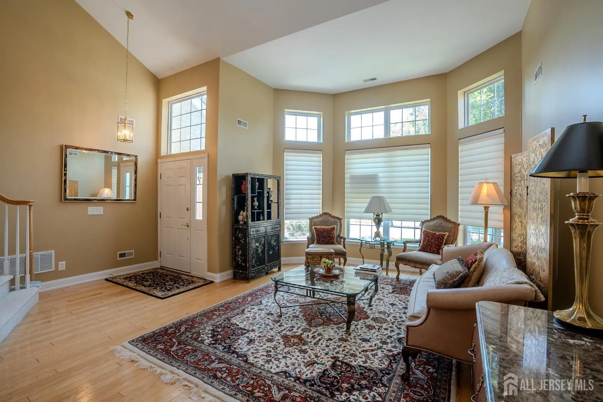 Property Slideshow image 6 of 38 | 9 copernicus ct, East Windsor, NJ, 08512