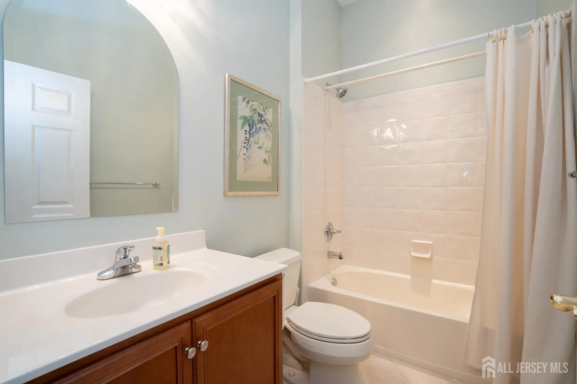 Property Slideshow image 30 of 38 | 9 copernicus ct, East Windsor, NJ, 08512