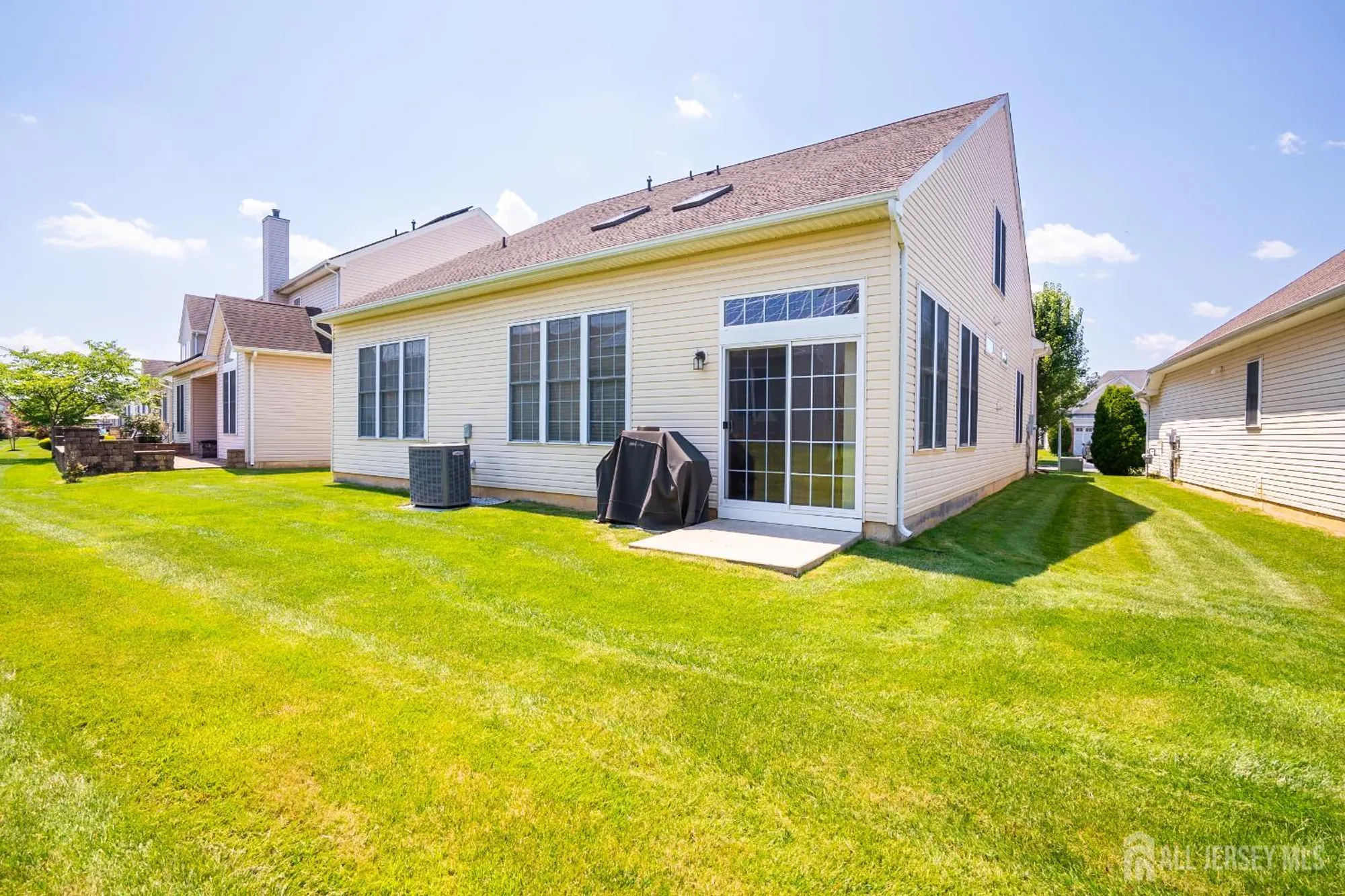 Property Slideshow image 35 of 38 | 9 copernicus ct, East Windsor, NJ, 08512