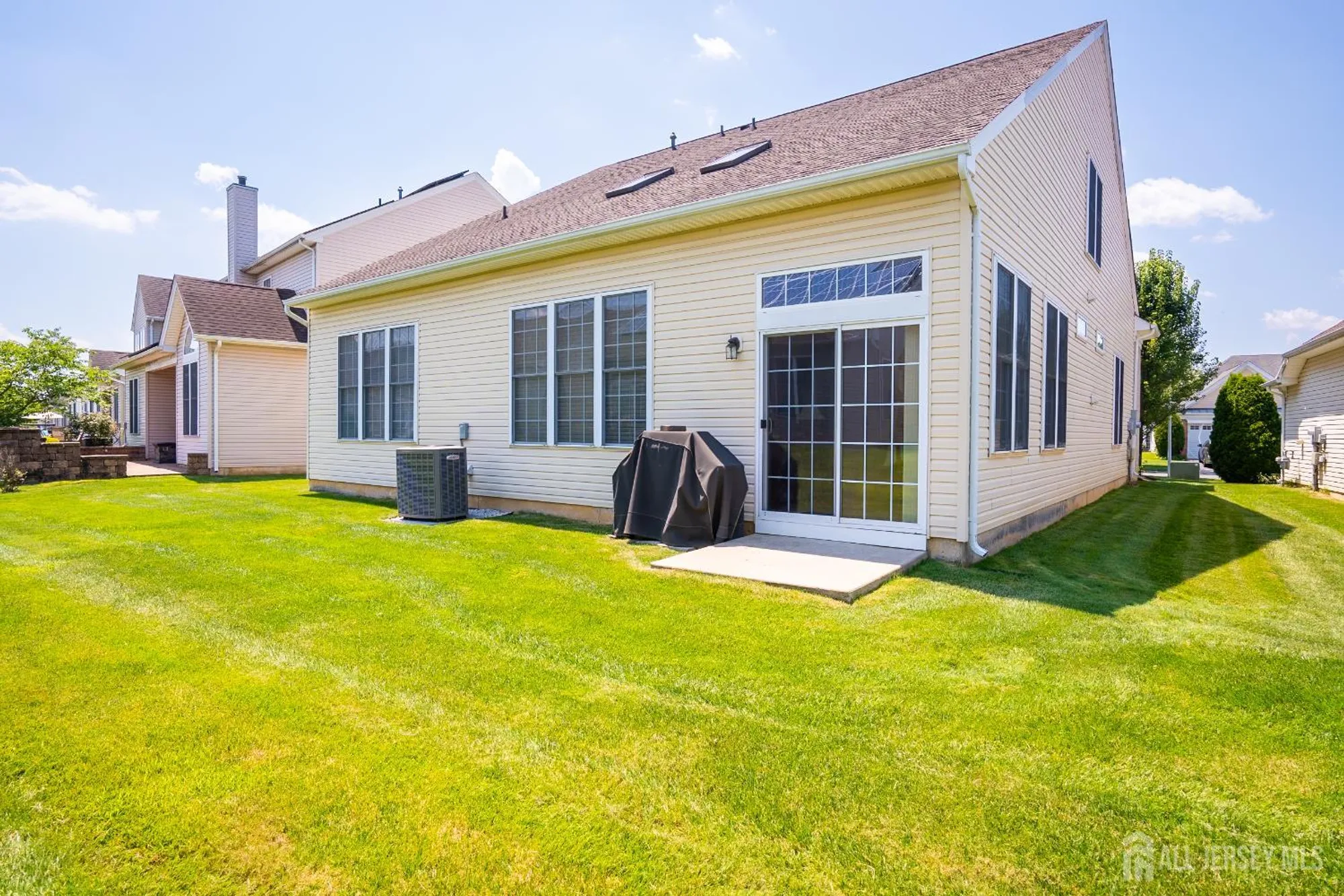 Property Slideshow image 36 of 38 | 9 copernicus ct, East Windsor, NJ, 08512