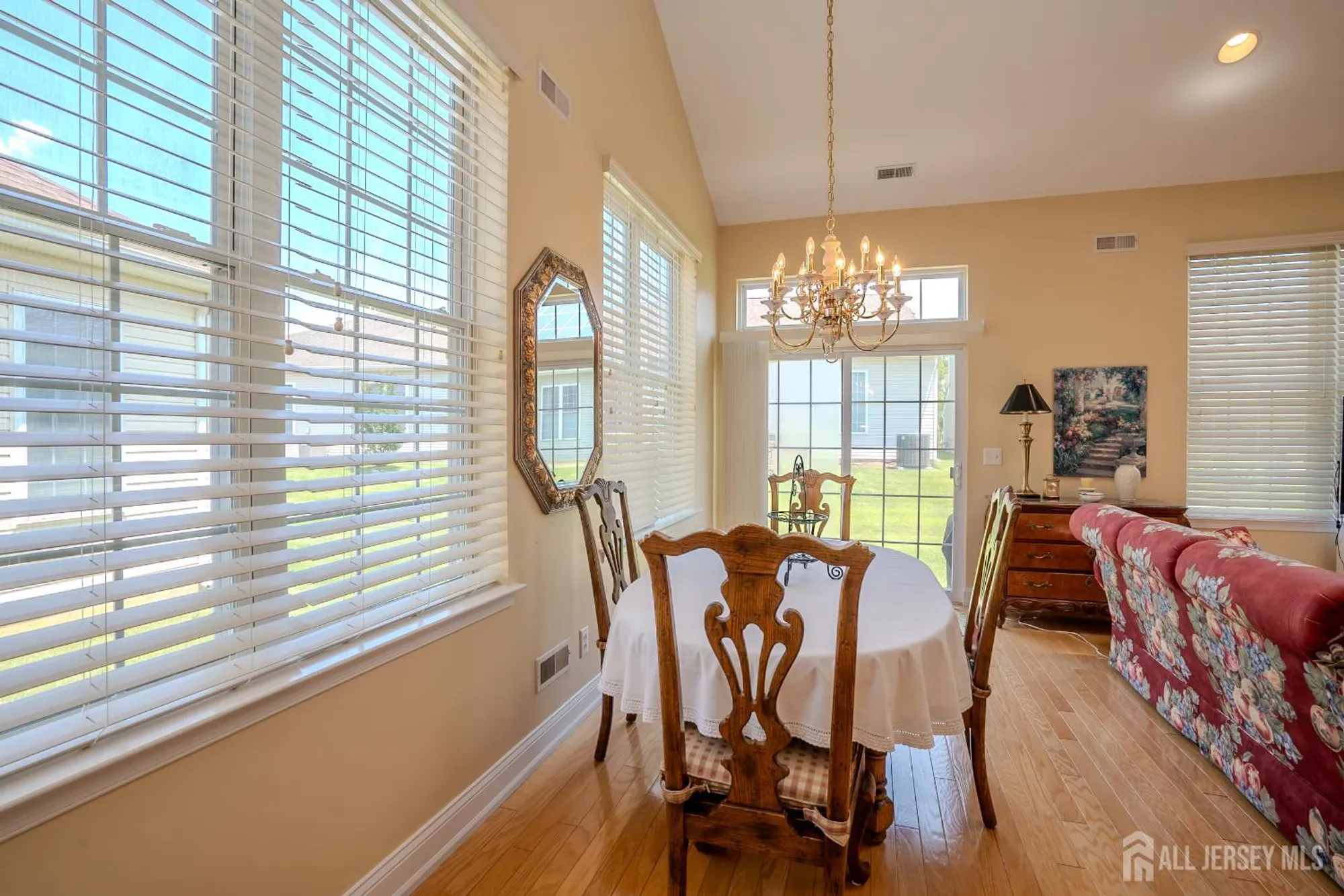 Property Slideshow image 20 of 38 | 9 copernicus ct, East Windsor, NJ, 08512