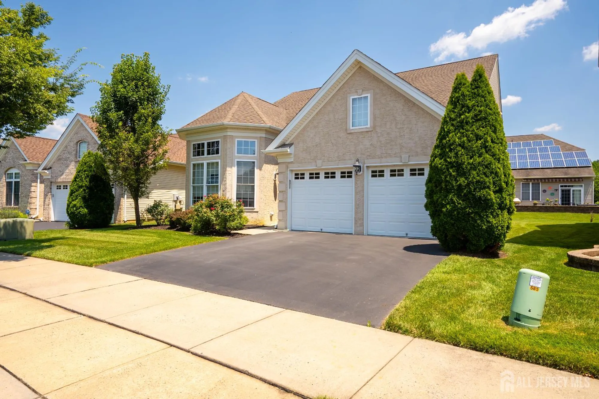Property Slideshow image 2 of 38 | 9 copernicus ct, East Windsor, NJ, 08512