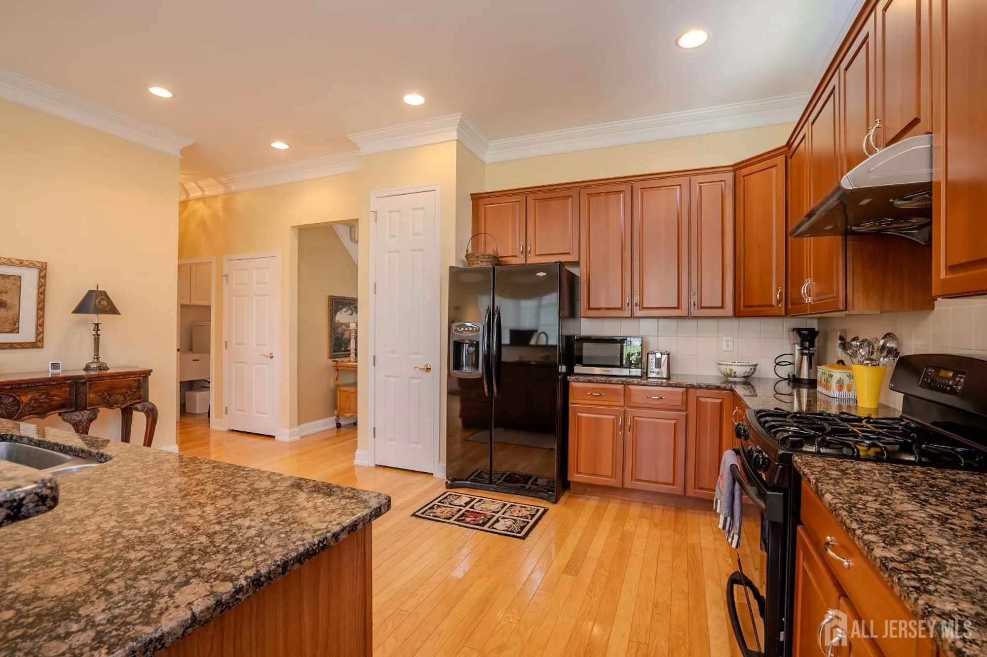 Property Slideshow image 16 of 38 | 9 copernicus ct, East Windsor, NJ, 08512