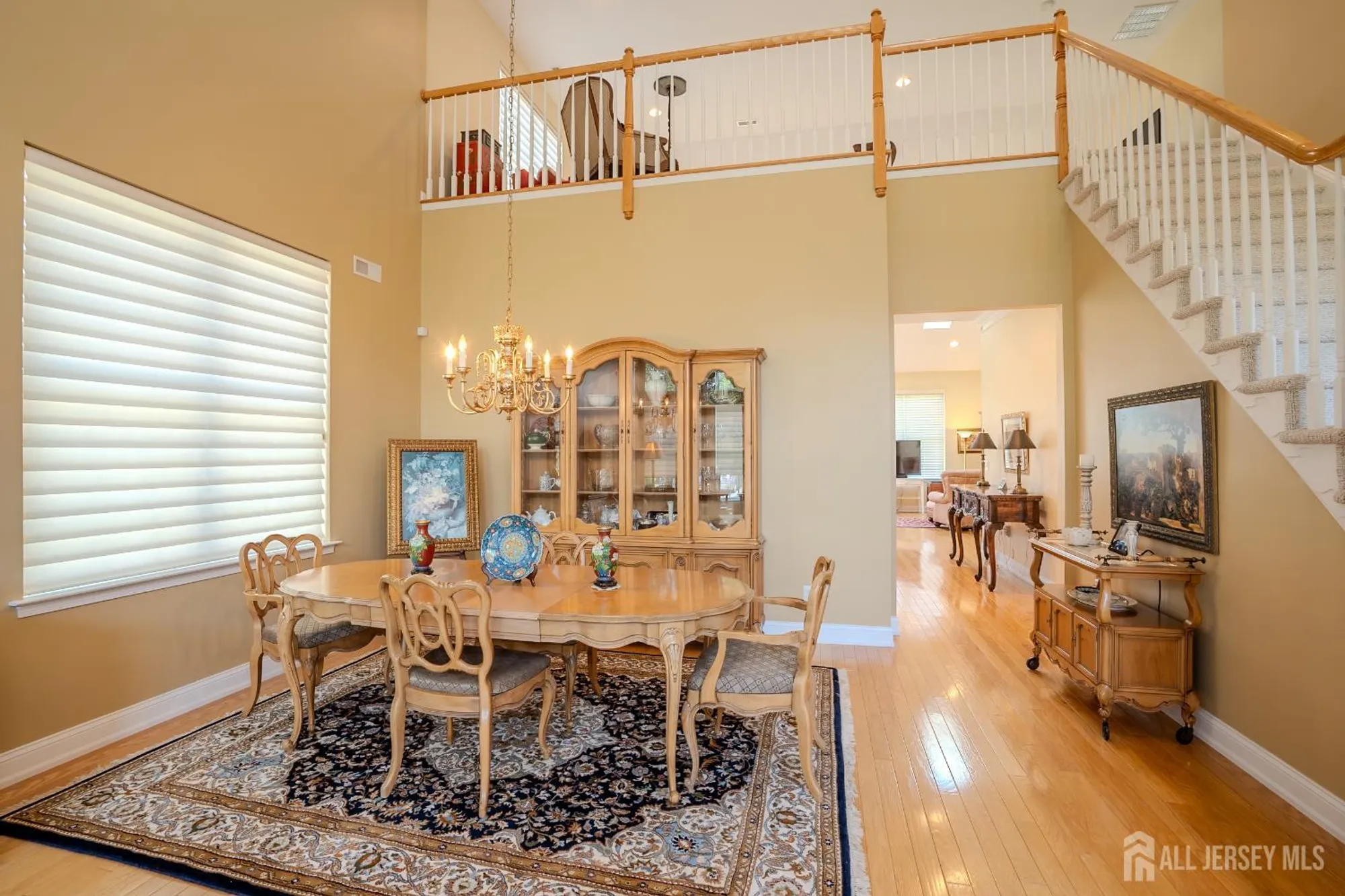 Property Slideshow image 8 of 38 | 9 copernicus ct, East Windsor, NJ, 08512
